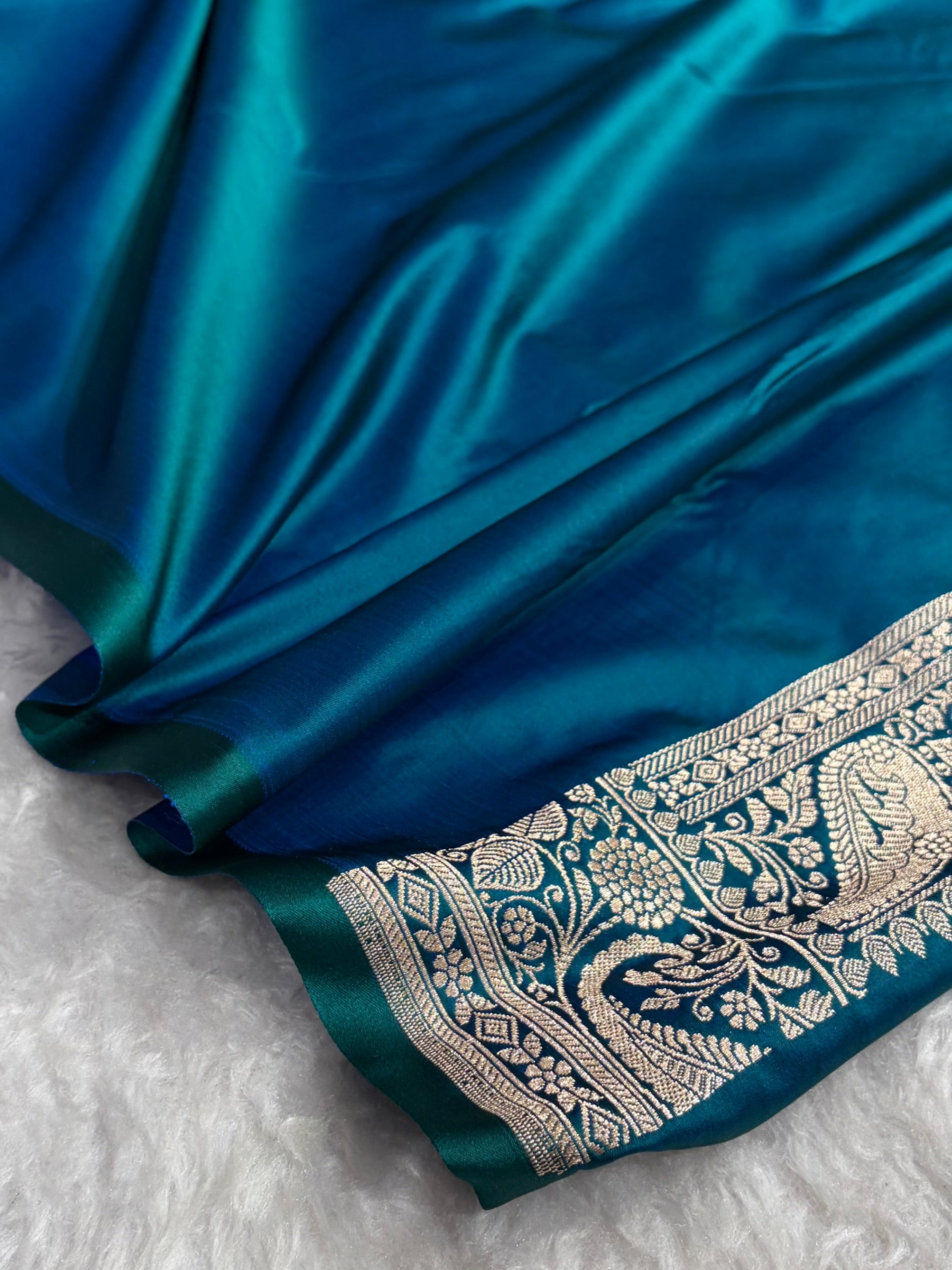 Banarasi Peacock Shades Banarasi Boota Pattern Floral Mashru Silk Saree MSM-104