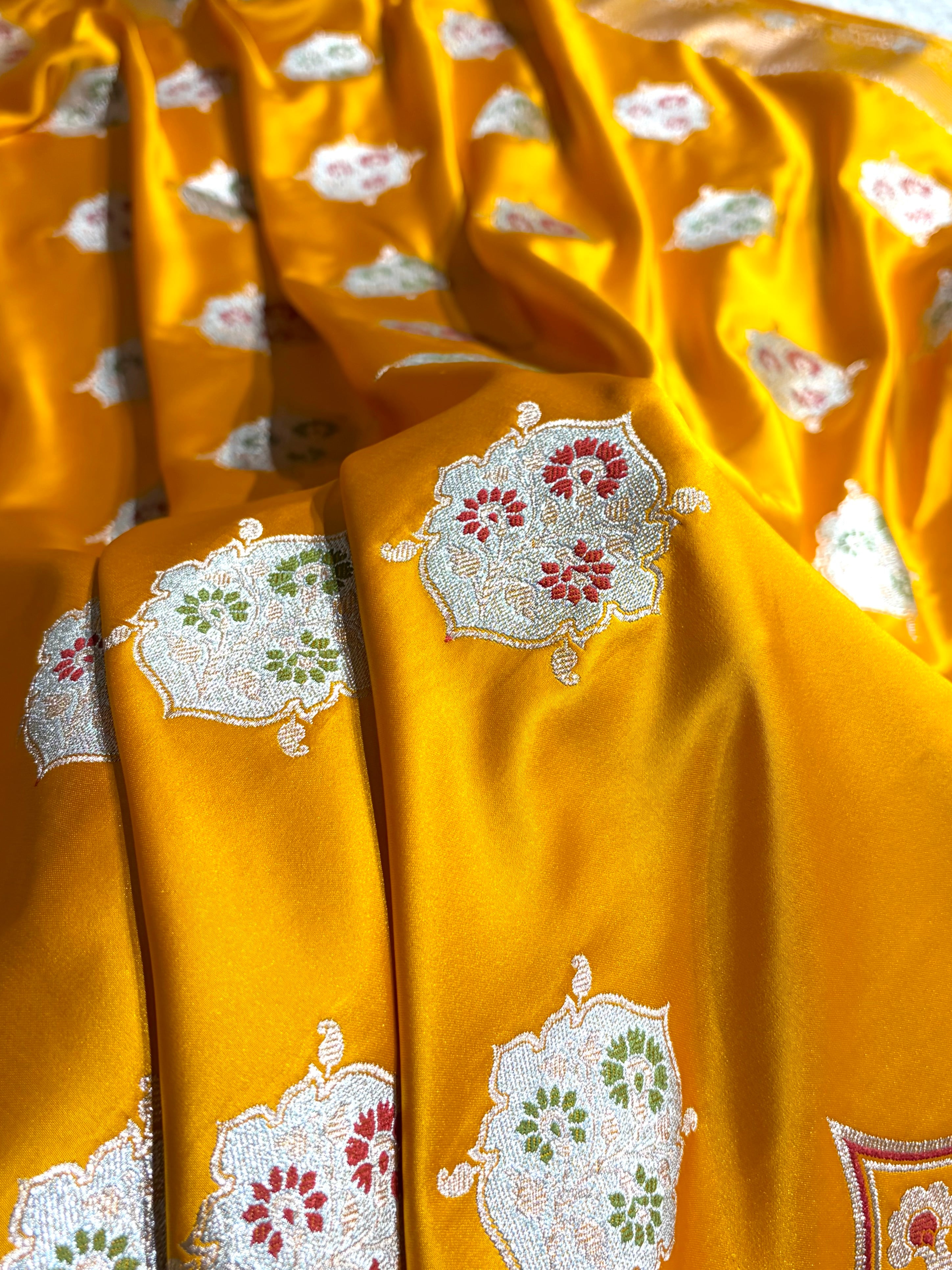 Premium Banarasi Satin Katan Saree Minakari Booti Pattern in Mustard Gold Shades SK138