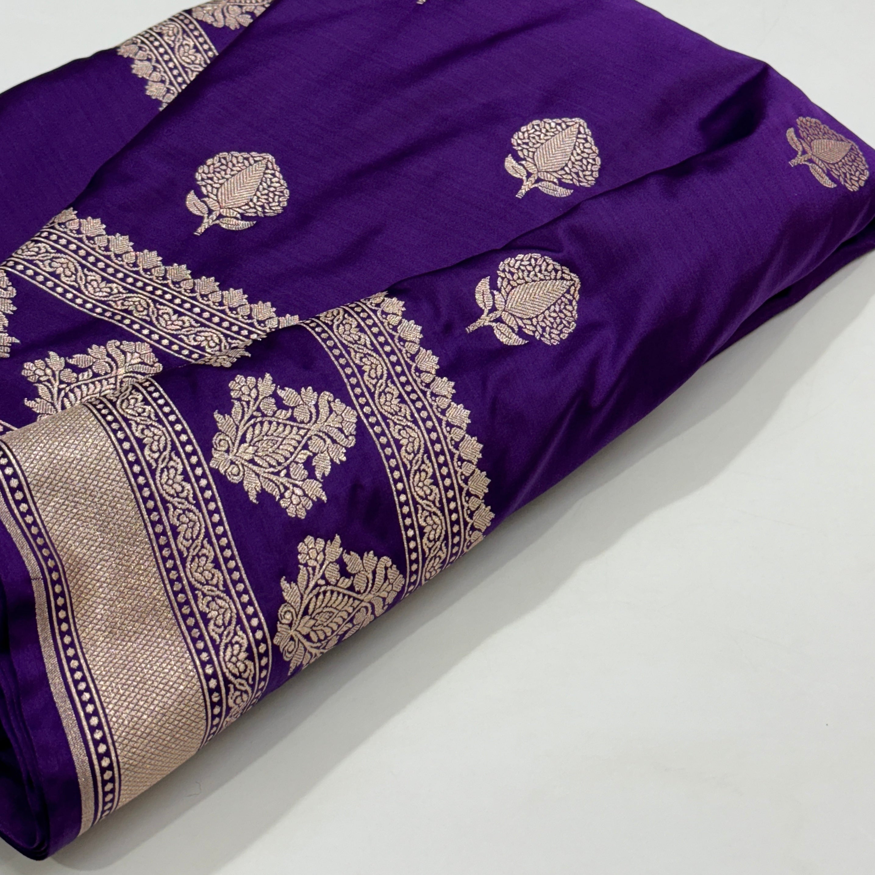 Purple Floral Motif Mashru Silk Saree With Big Border