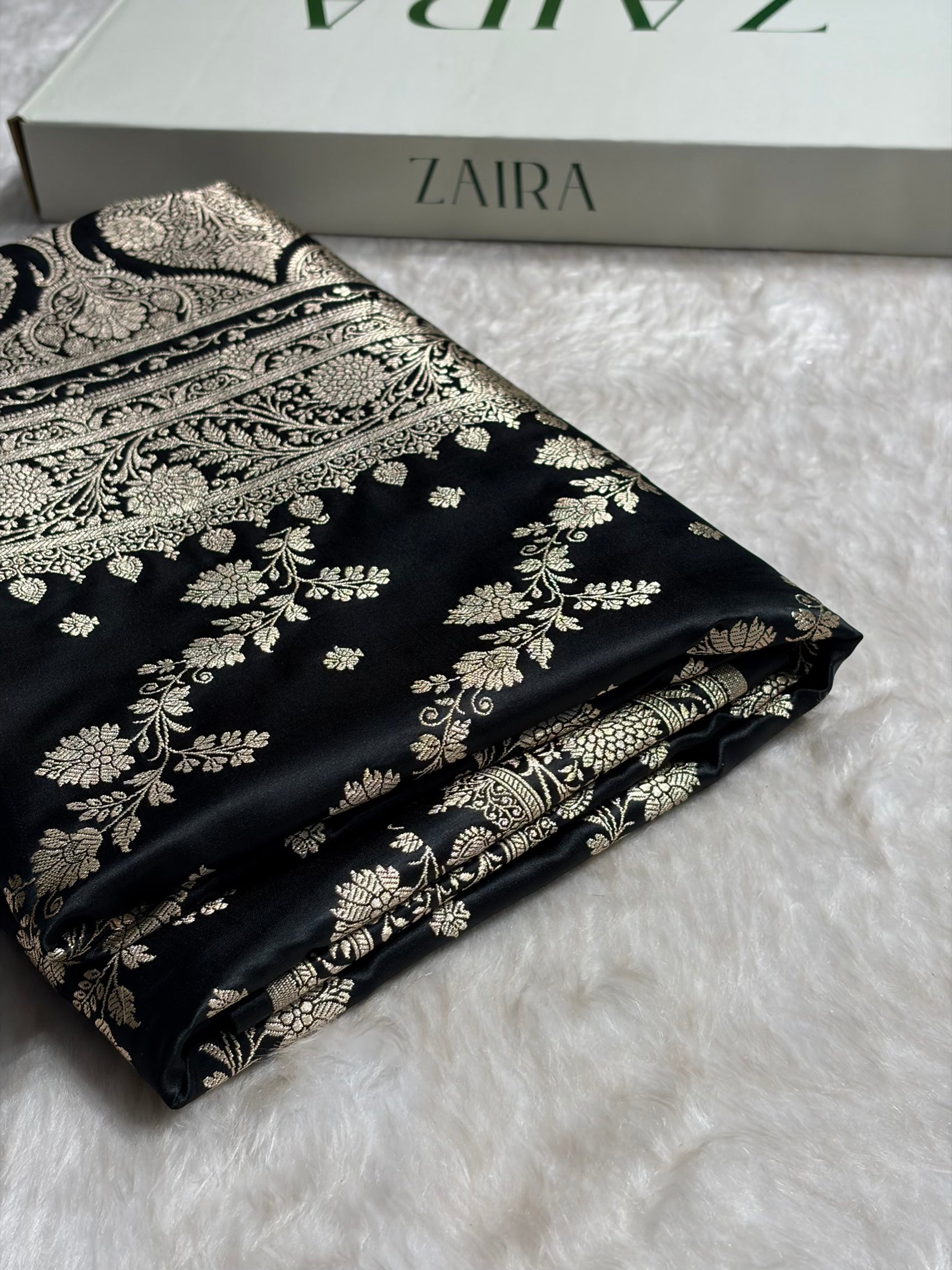 Black Booti Banarasi Katan Silk Saree SK24