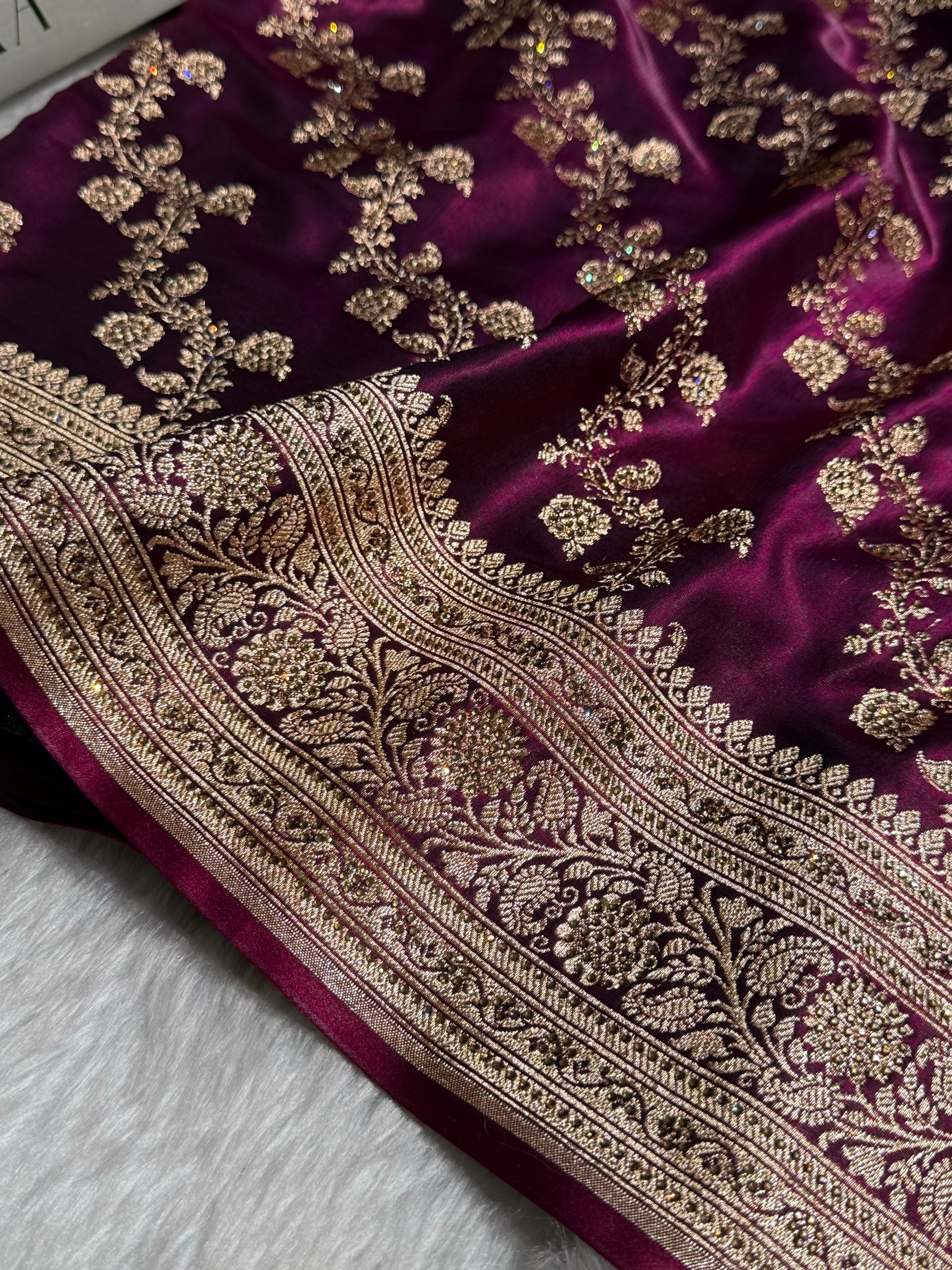 Wine Shades Banarasi Cross Jaal With Stone Work Satin Silk Saree BSS11