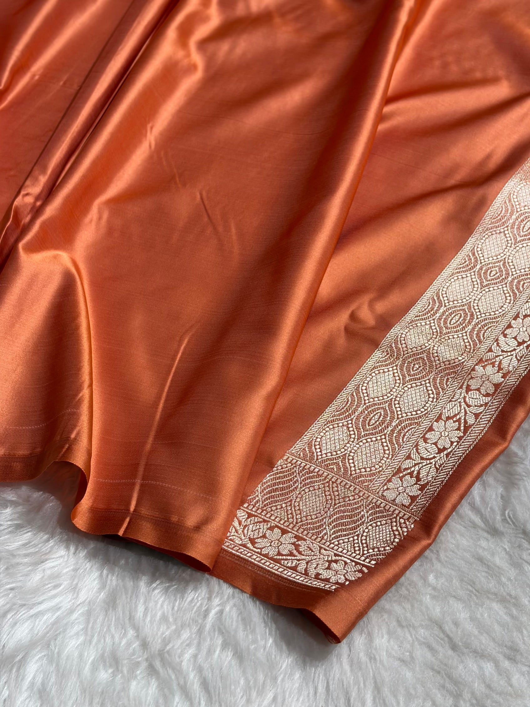 Peach Shades Tanchoi Motif Mashru Silk Saree MST-15