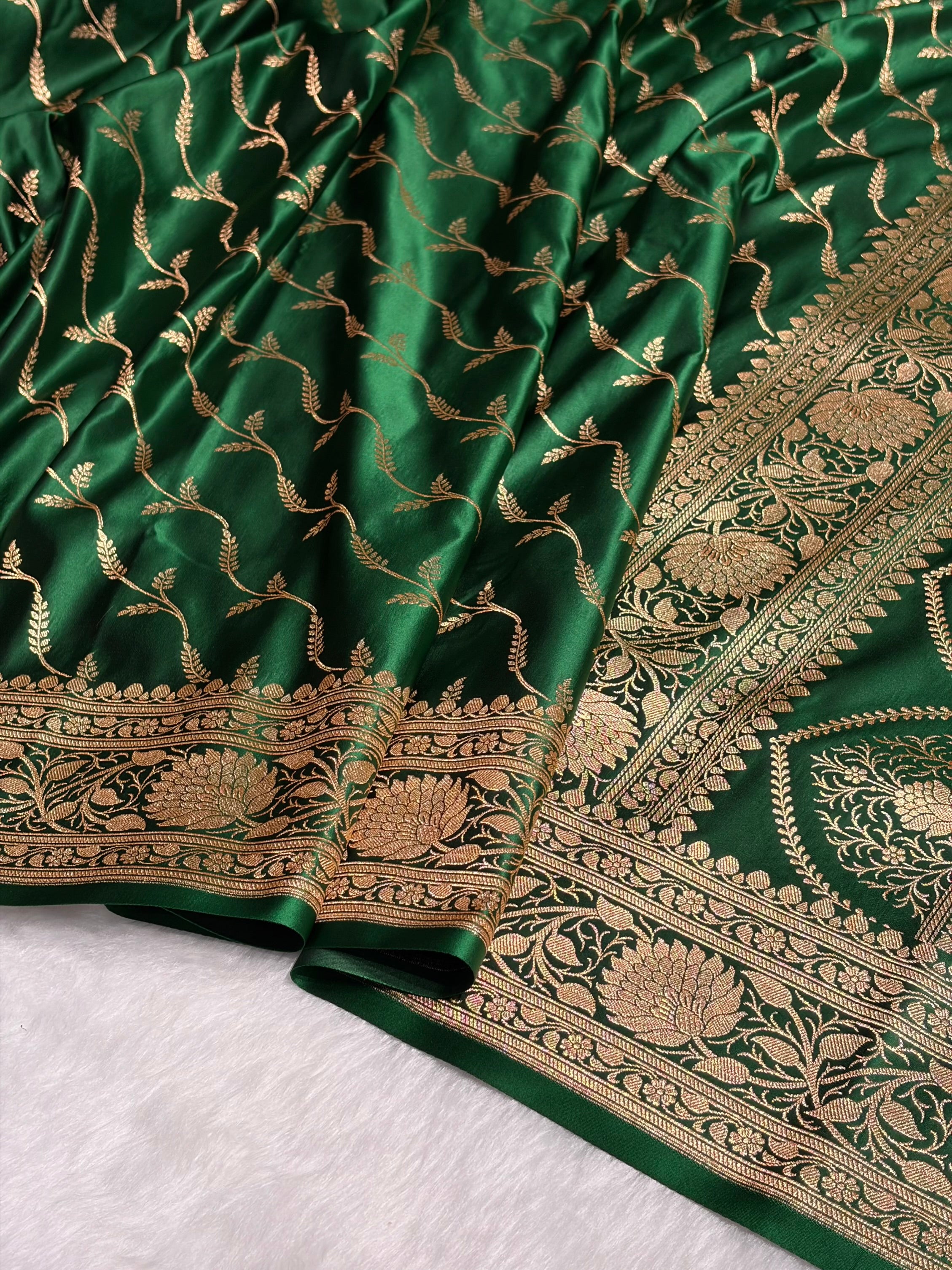 Bottle Green Pattern Satin Katan Silk saree SK37