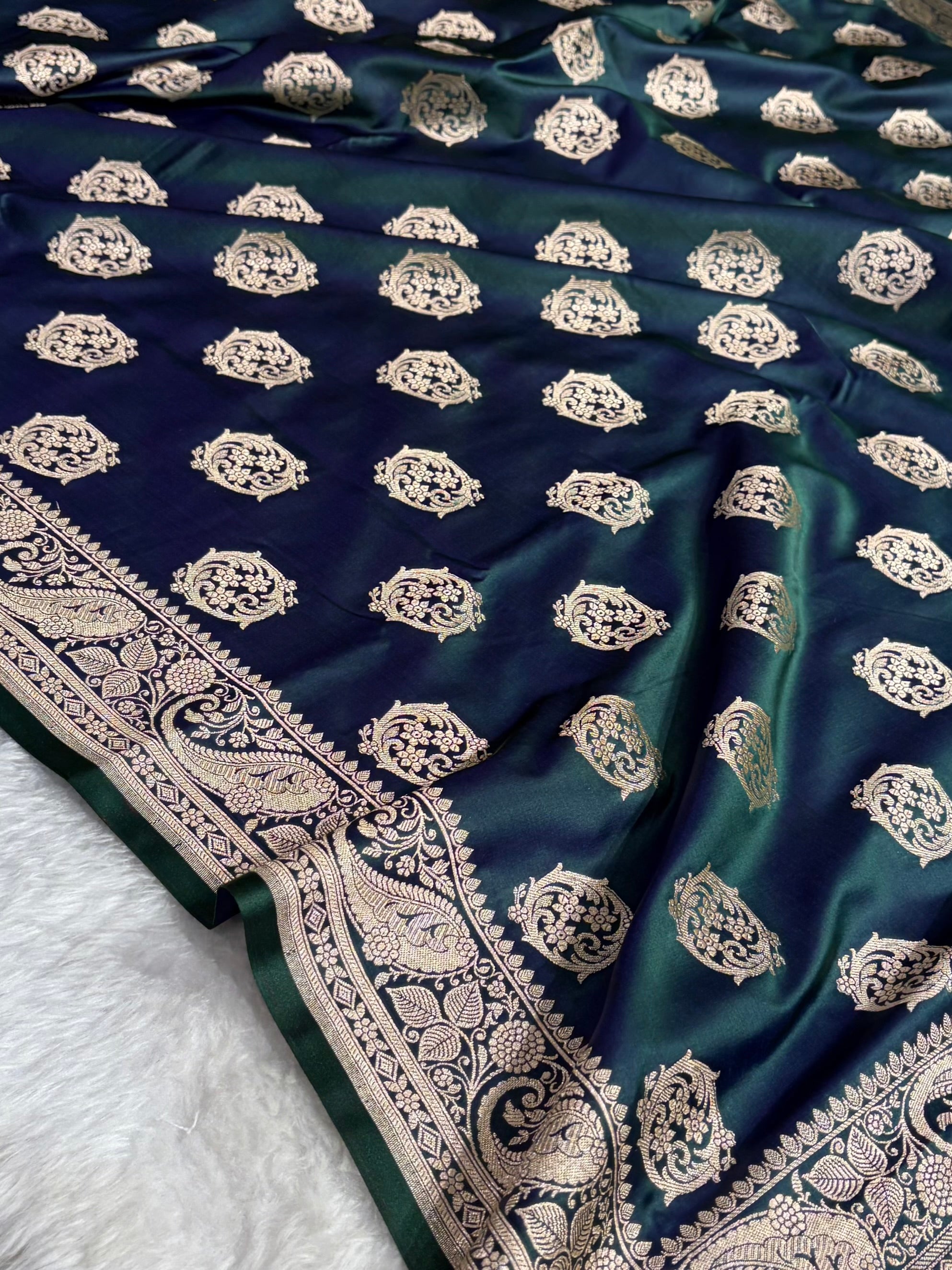 Banarasi Dark Peacock Shades Banarasi Boota Pattern Floral Mashru Silk Saree MSM-104
