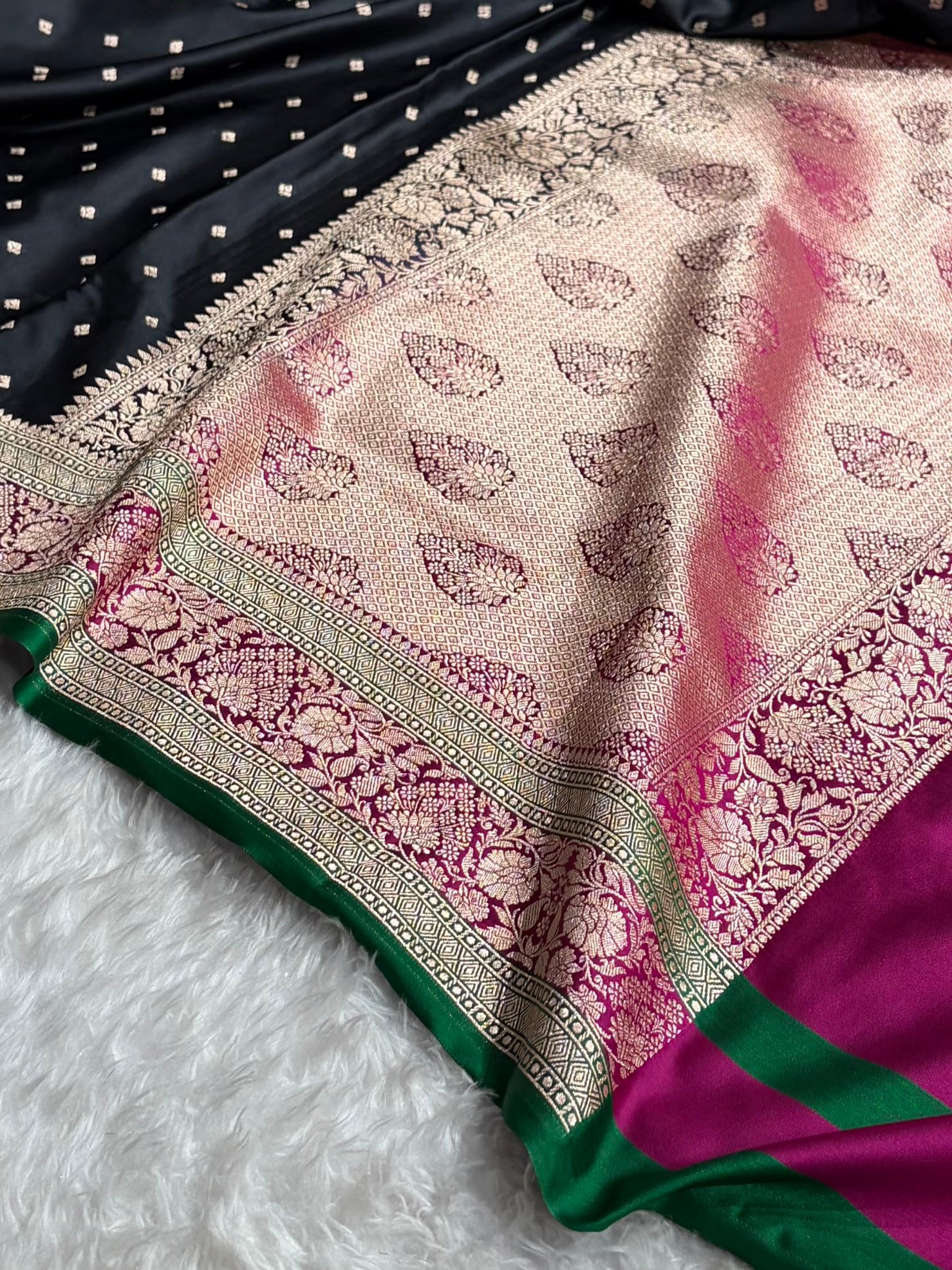 Banarasi Contrast Black With Rani Floral Border Mashru Silk Saree MSM-99