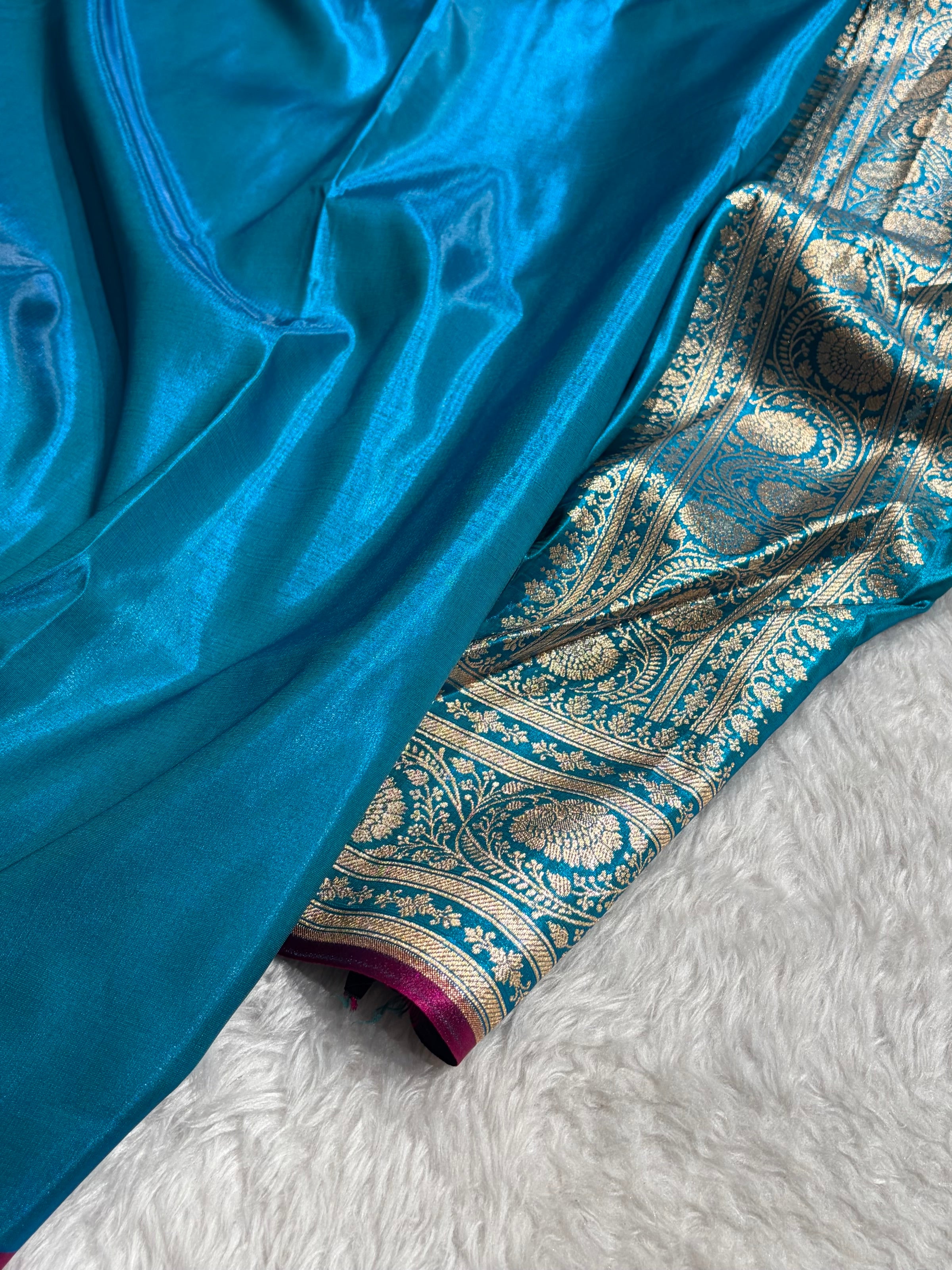 Firozi Shades Jaal Pattern Banarasi Satin Silk Saree SS55
