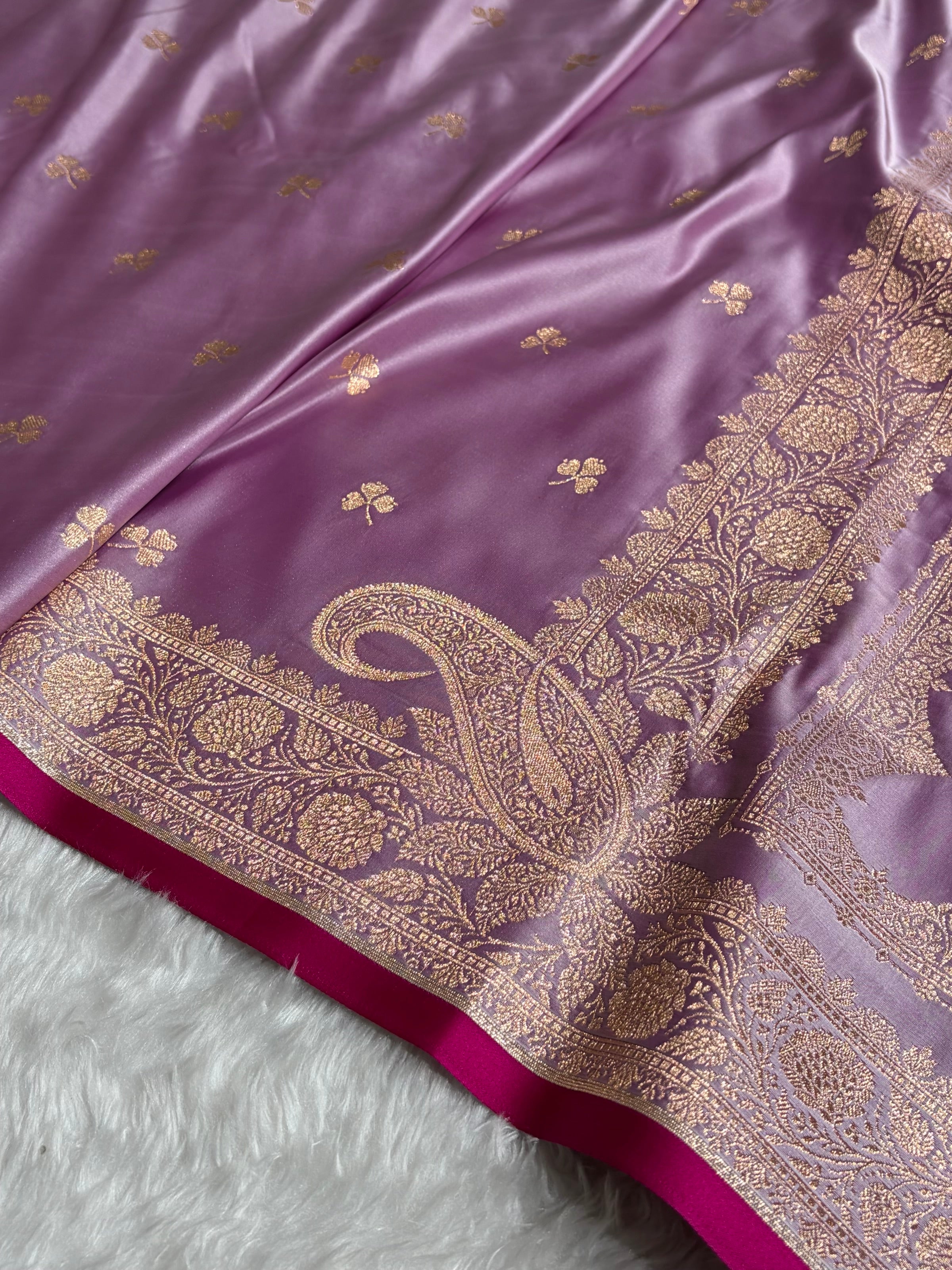 Banarasi Lavender Booti Katan Silk Saree SK09