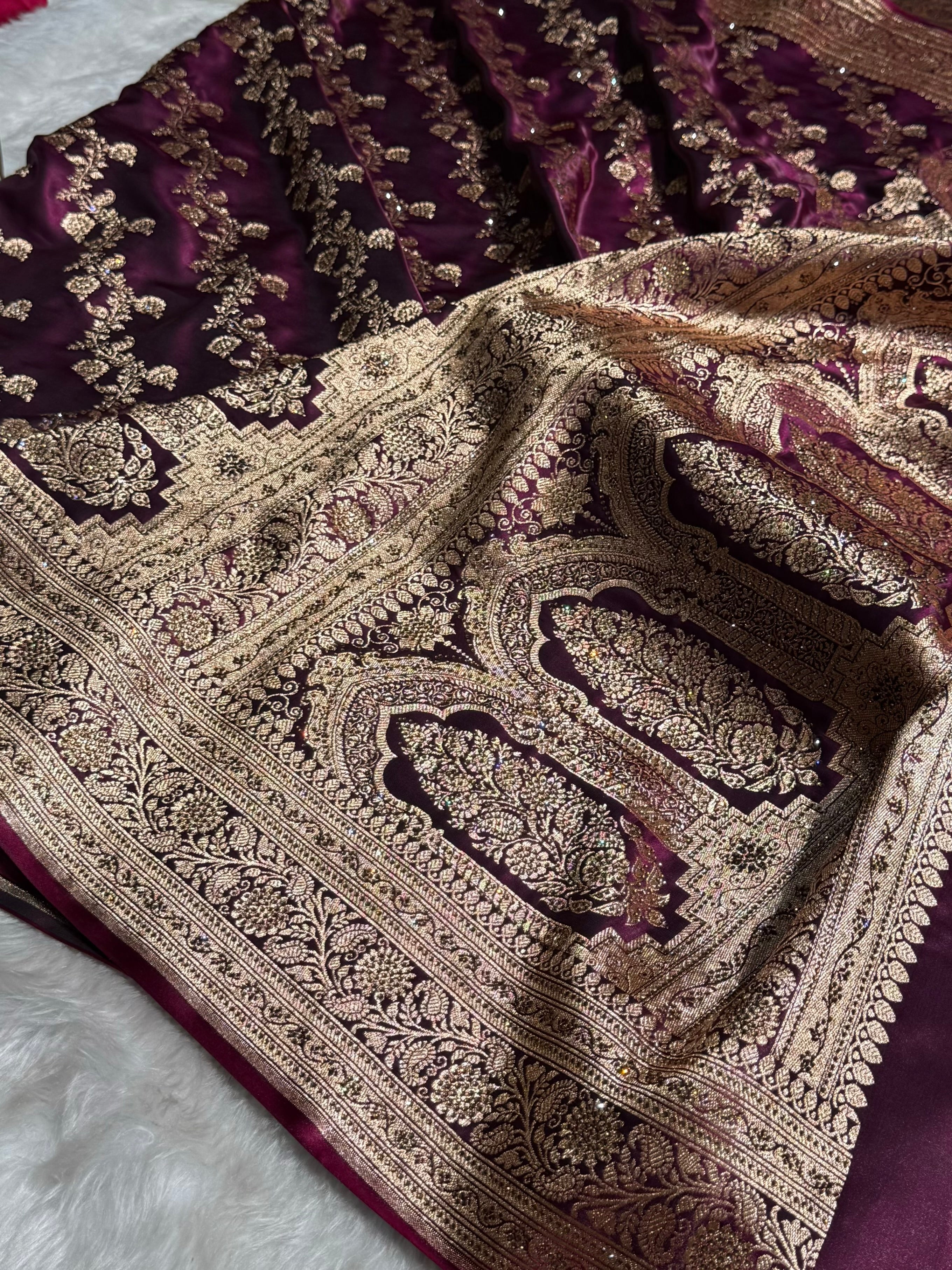 Wine Shades Banarasi Cross Jaal With Stone Work Satin Silk Saree BSS11