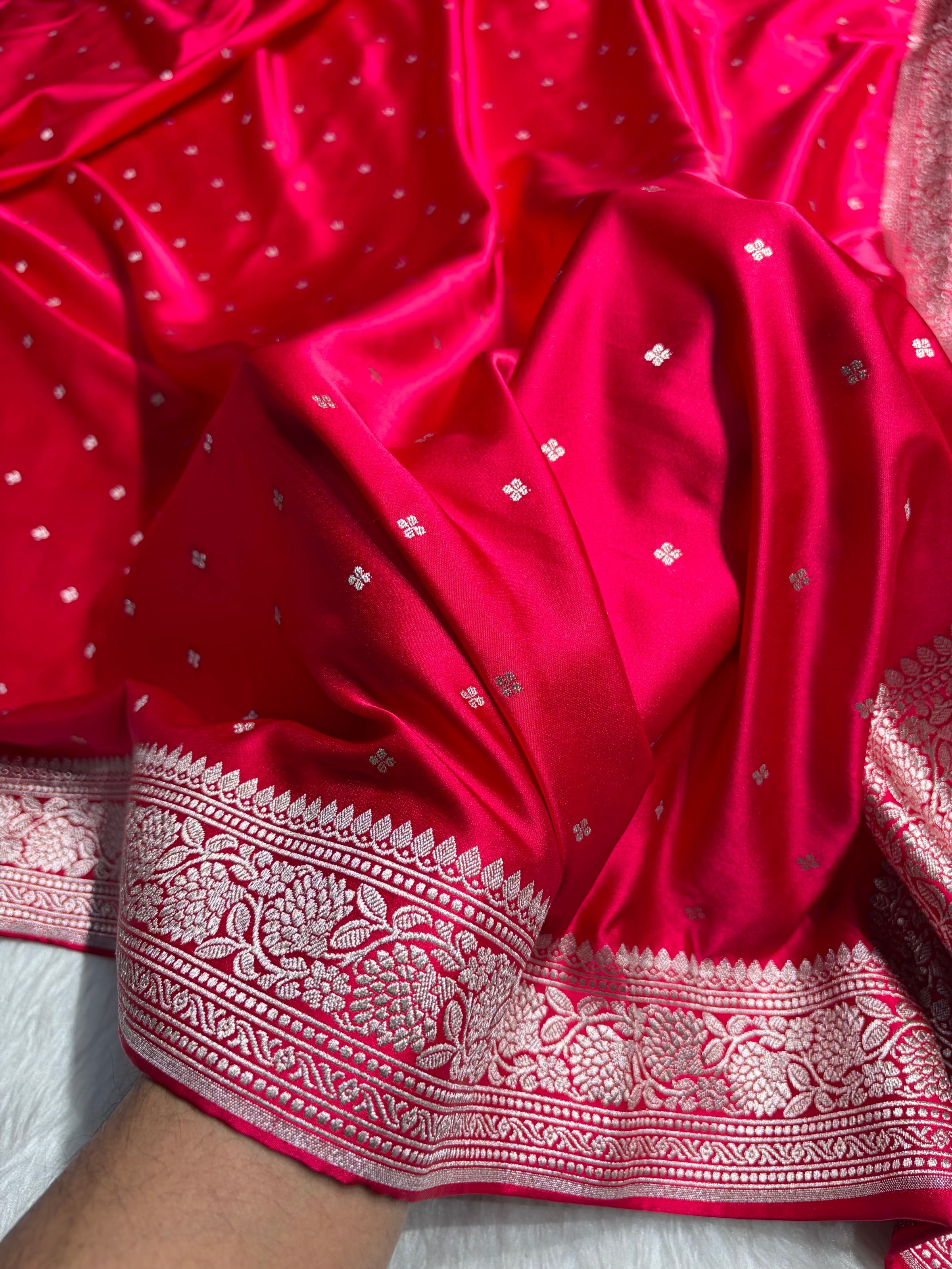 Dark Pink Shades Booti Mashru Silk Saree MS70