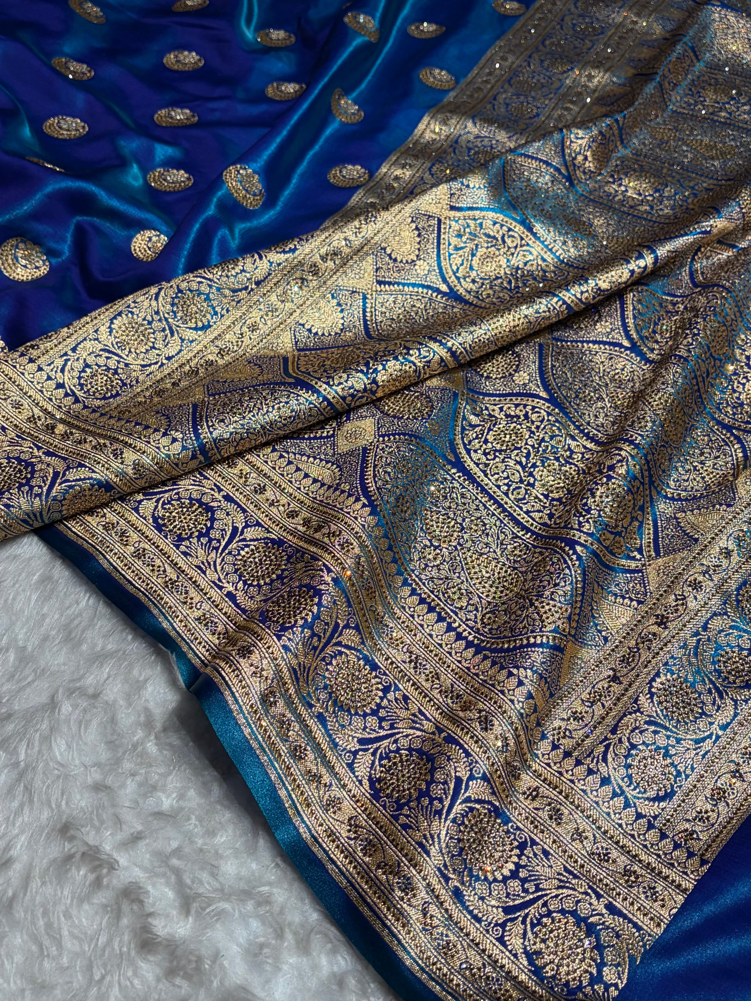 Chand Tara Peacock Boota With Traditional Banarasi Swarovski Work BSS04 (R)