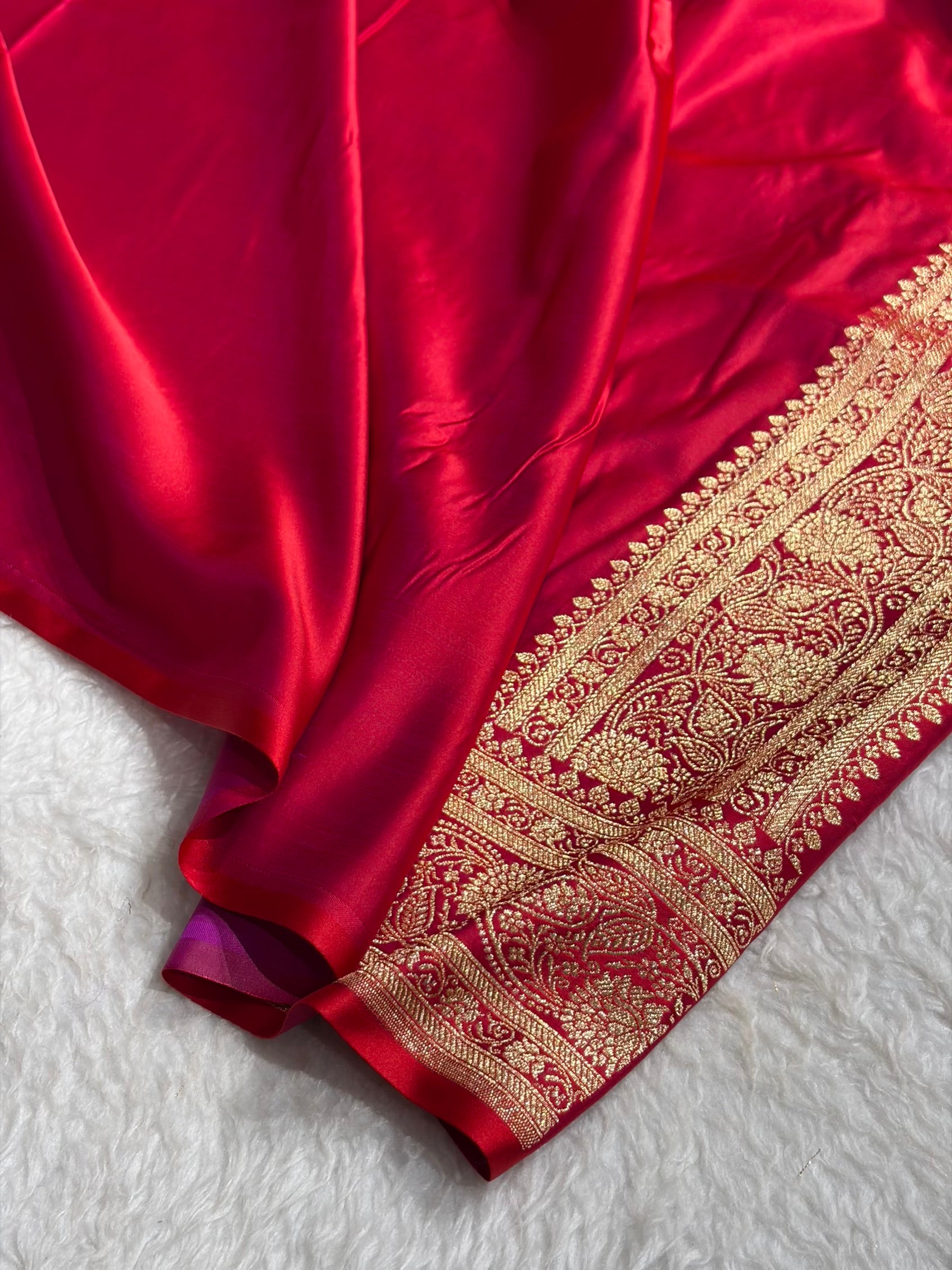 Banarasi Satin Katan Saree With Jaal Pattern in Cross Maroon Shades SK121