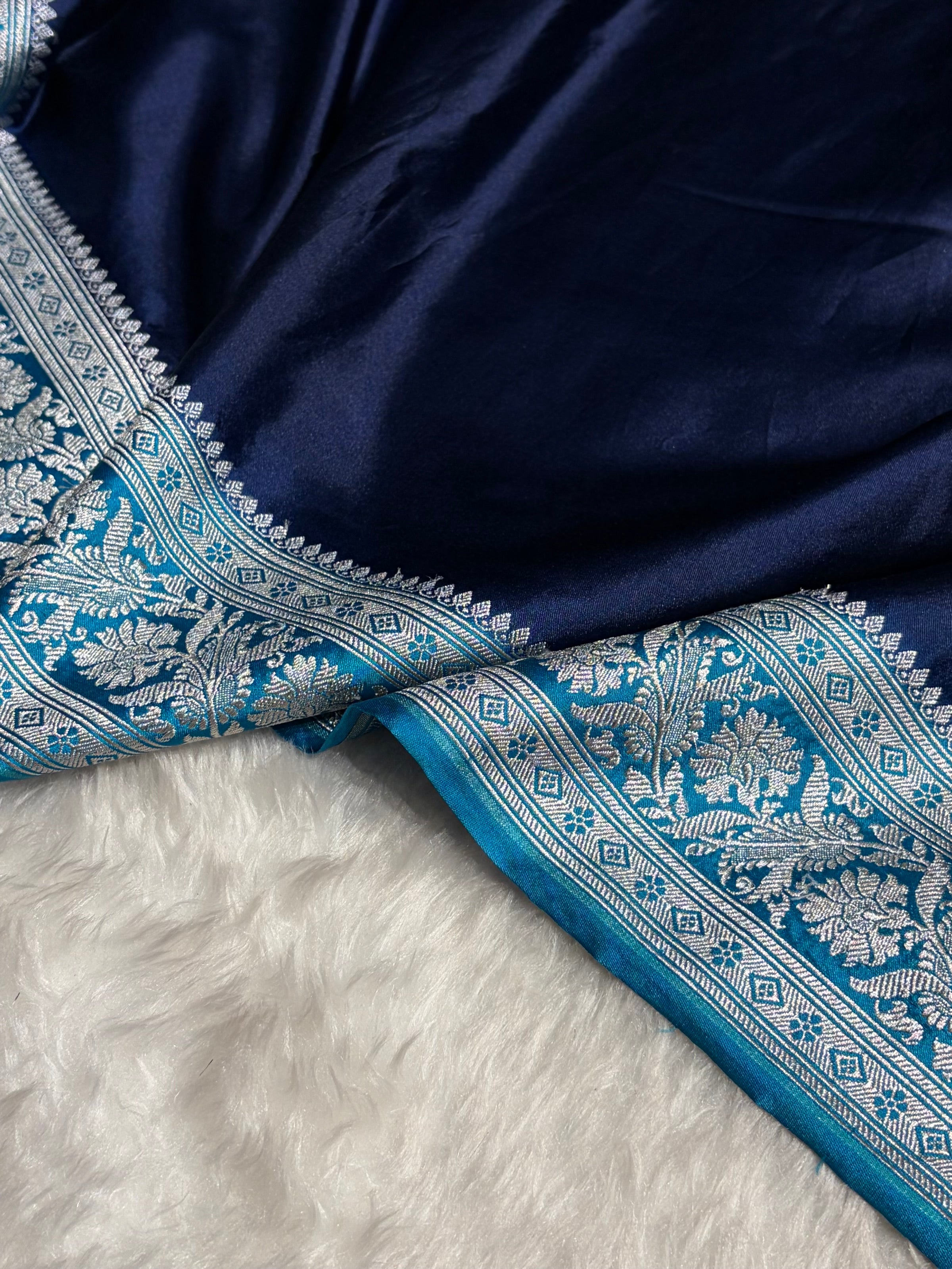 Contrast Navy Blue with Firozi Border Plain Mashru Silk Saree MS22