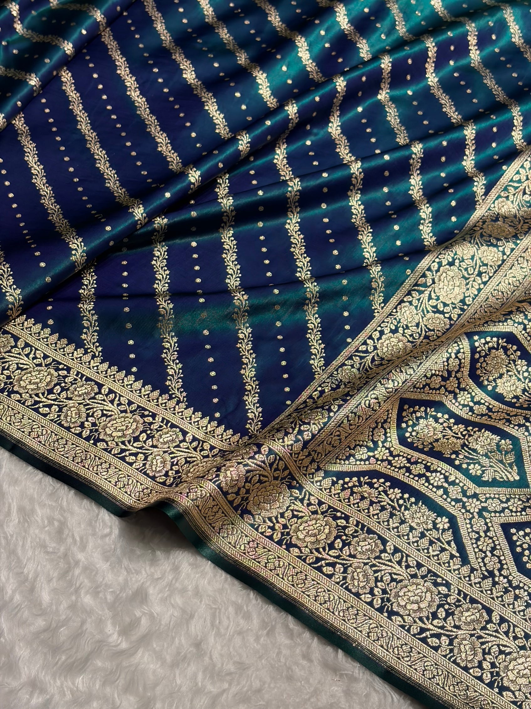 Banarasi Peacock Shades Cross Pattern Banarasi Satin Silk Saree SS61