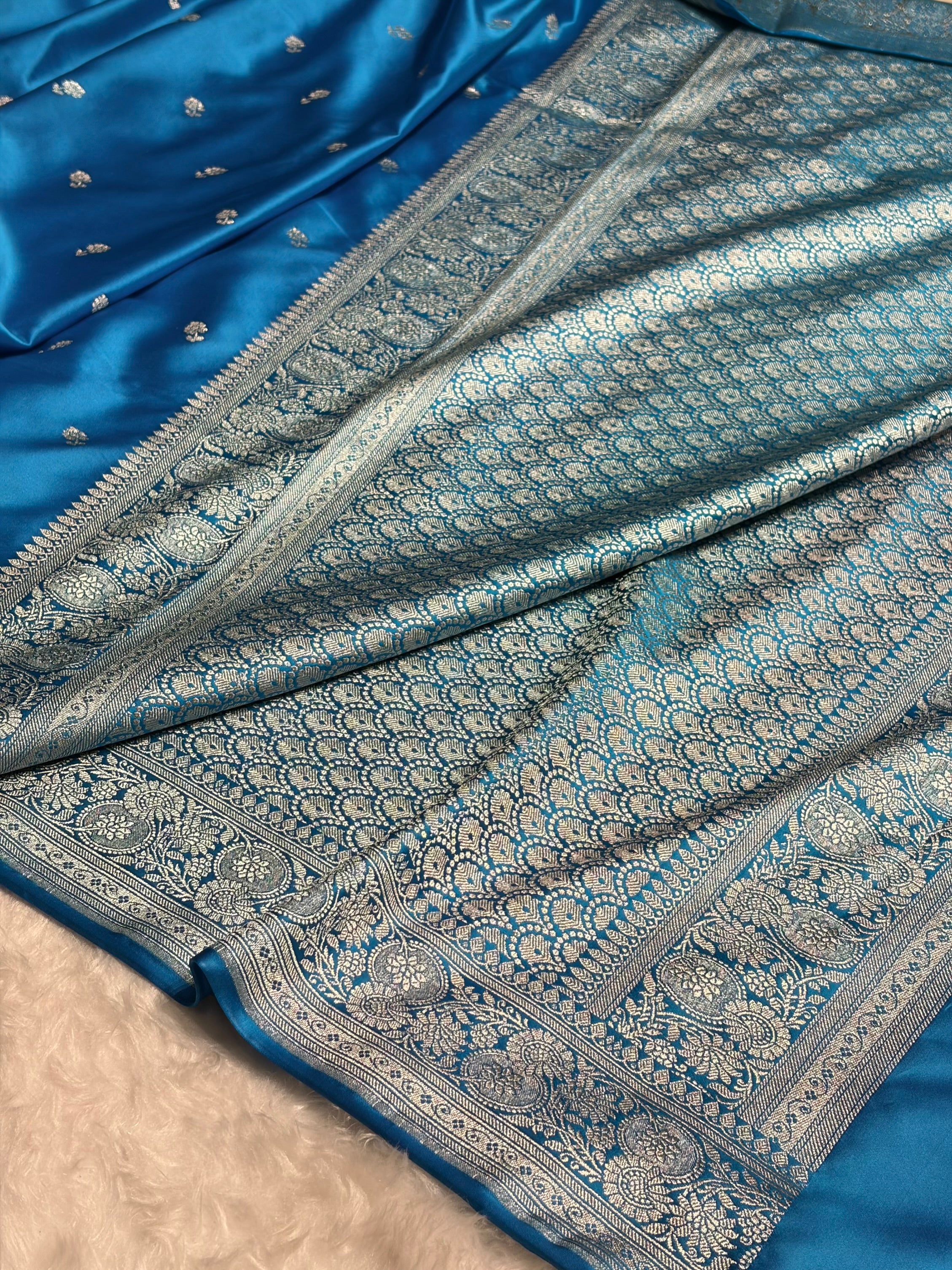 Firozi Shades Booti Mashru Silk Saree MS73