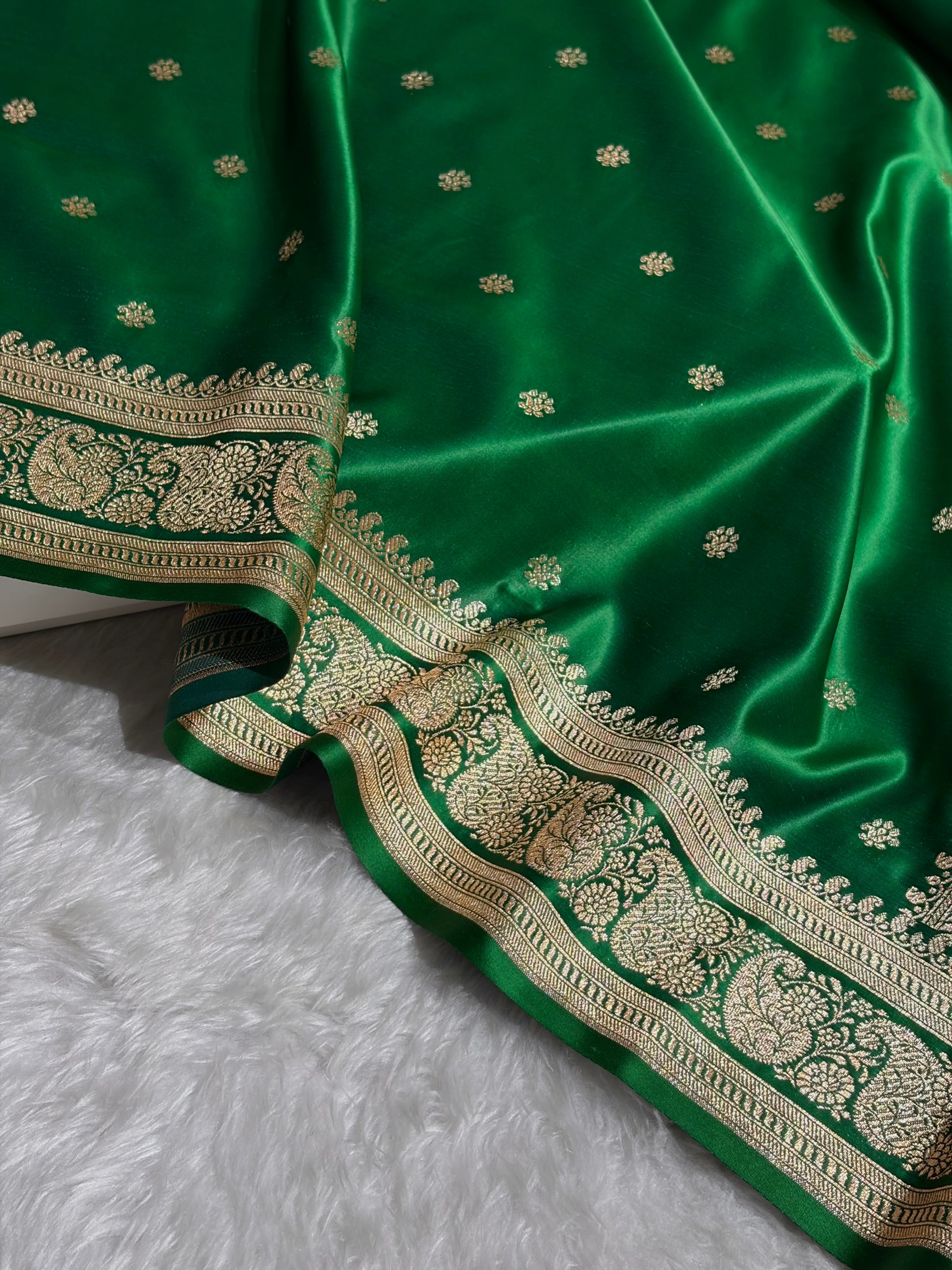 Banarasi Satin Katan Saree With Boota Pattern in Cross Green Shades SK127