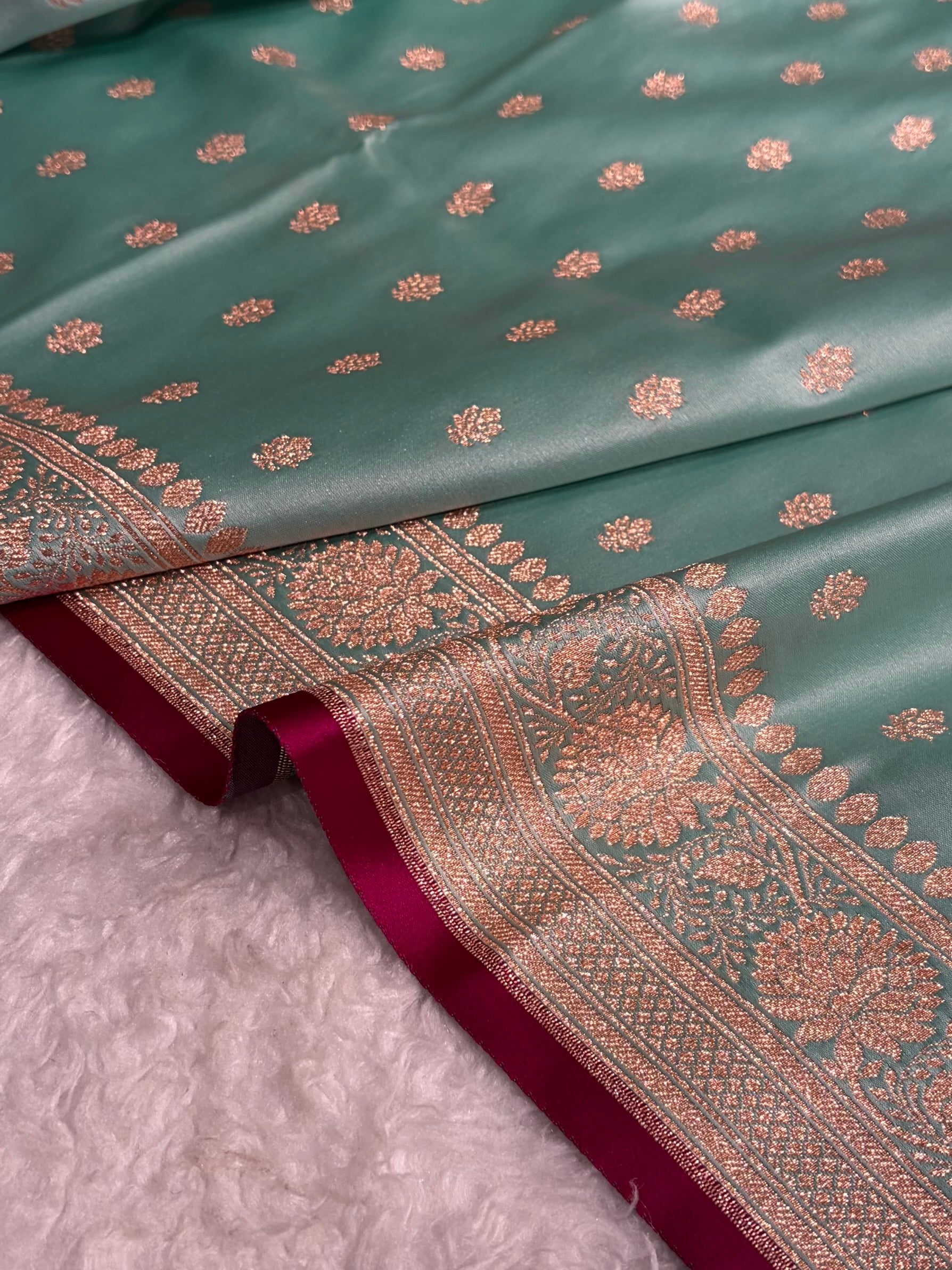 Banarasi Sea Green Booti Katan Silk Saree SK07