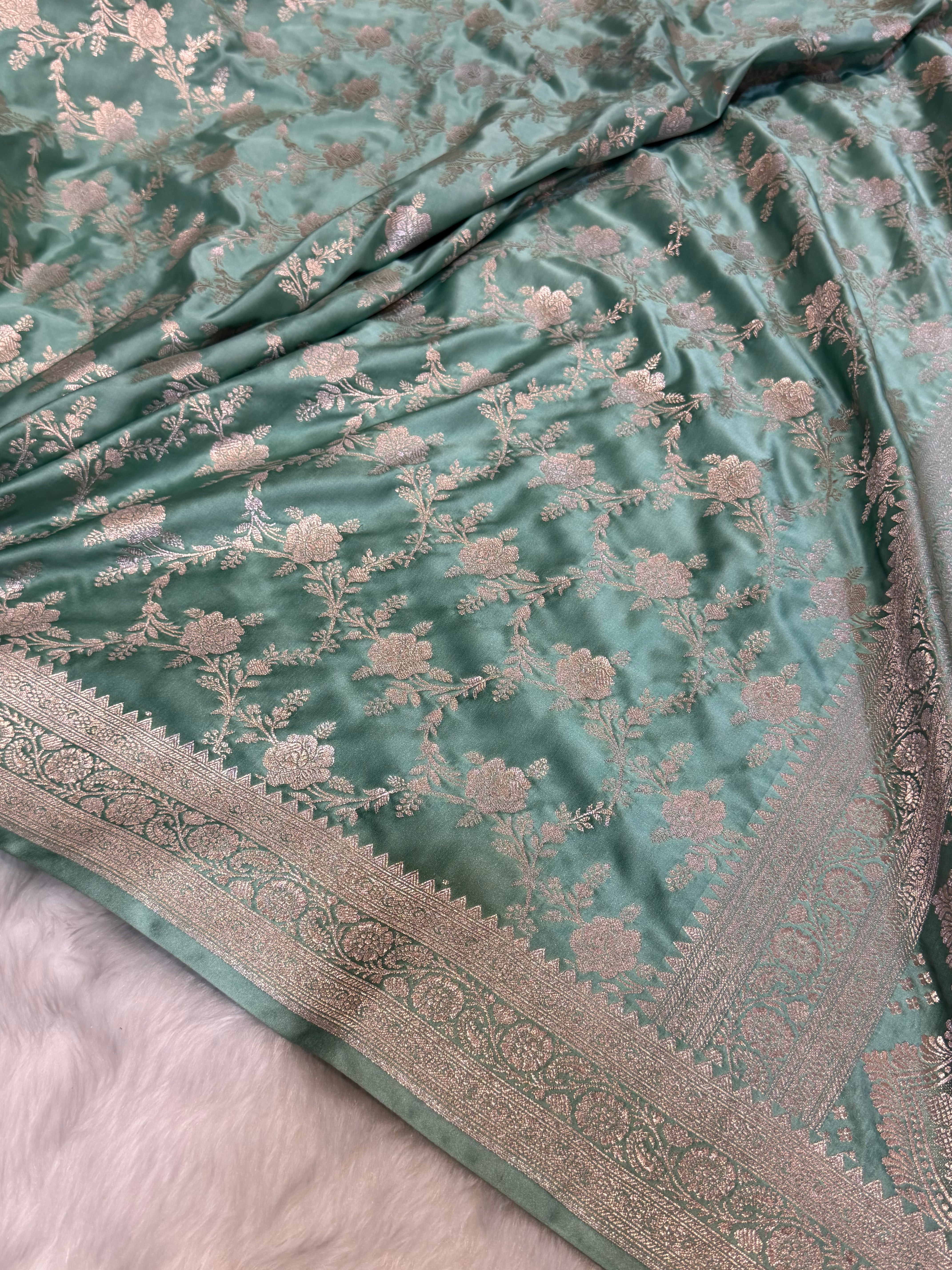 Summer Powder Sea Green Banarasi Floral Jaal Mashru Silk Saree