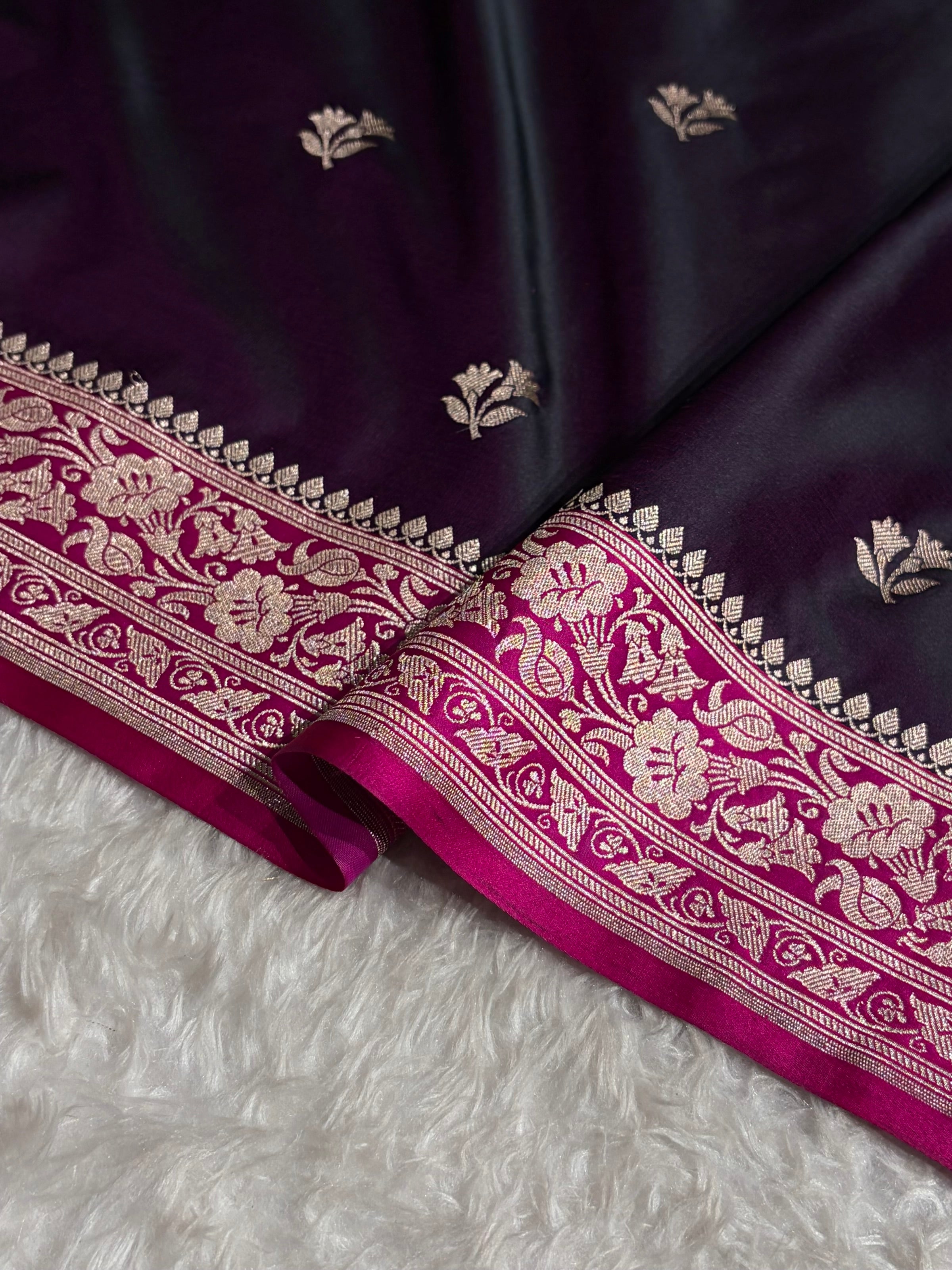 Contrast Navy Blue/ Rani Shades Banarasi Booti Pattern Mashru Silk Saree MSM-138