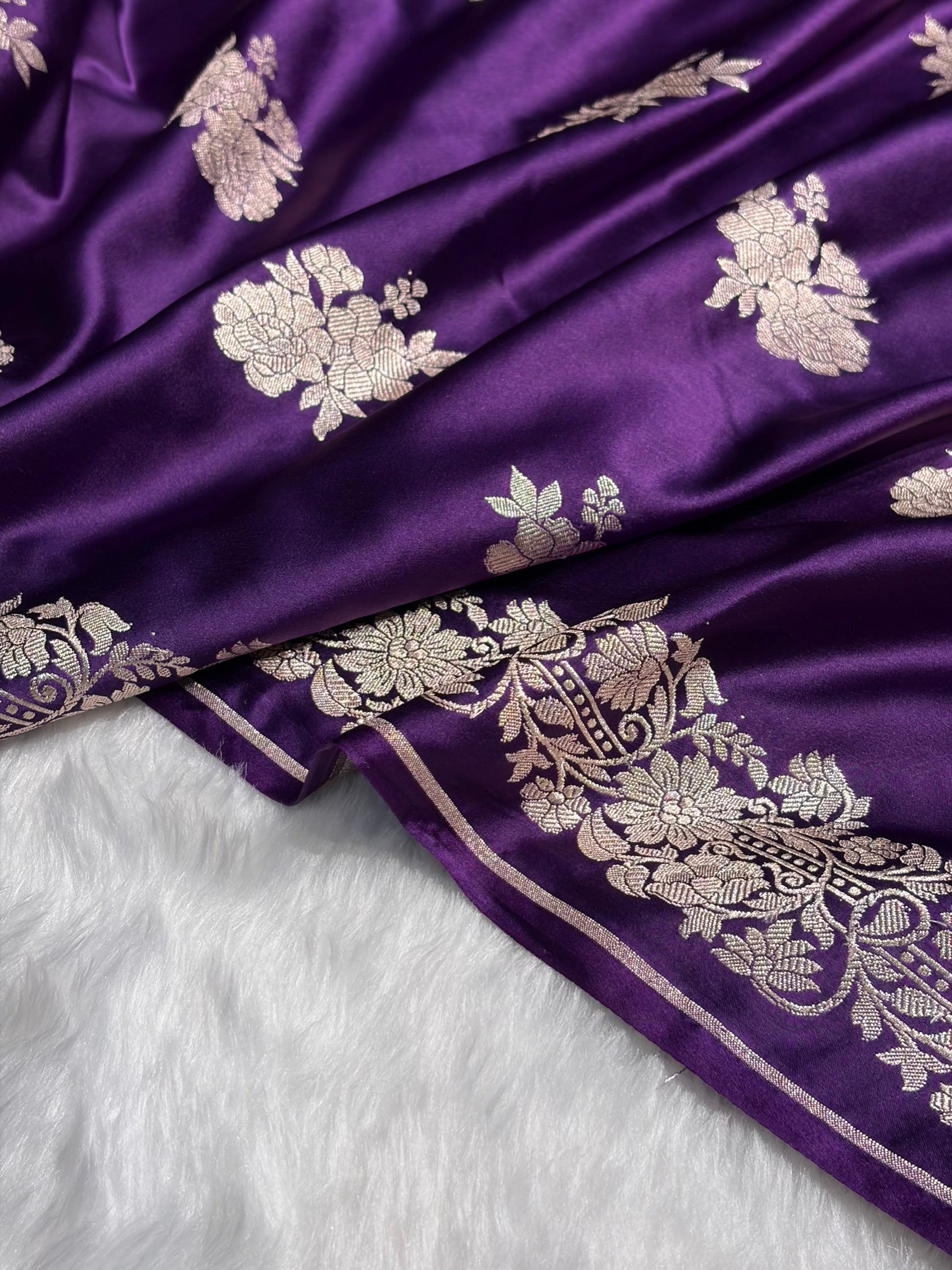 Banarasi Purple Shades Floral Mashru Silk Saree MS90
