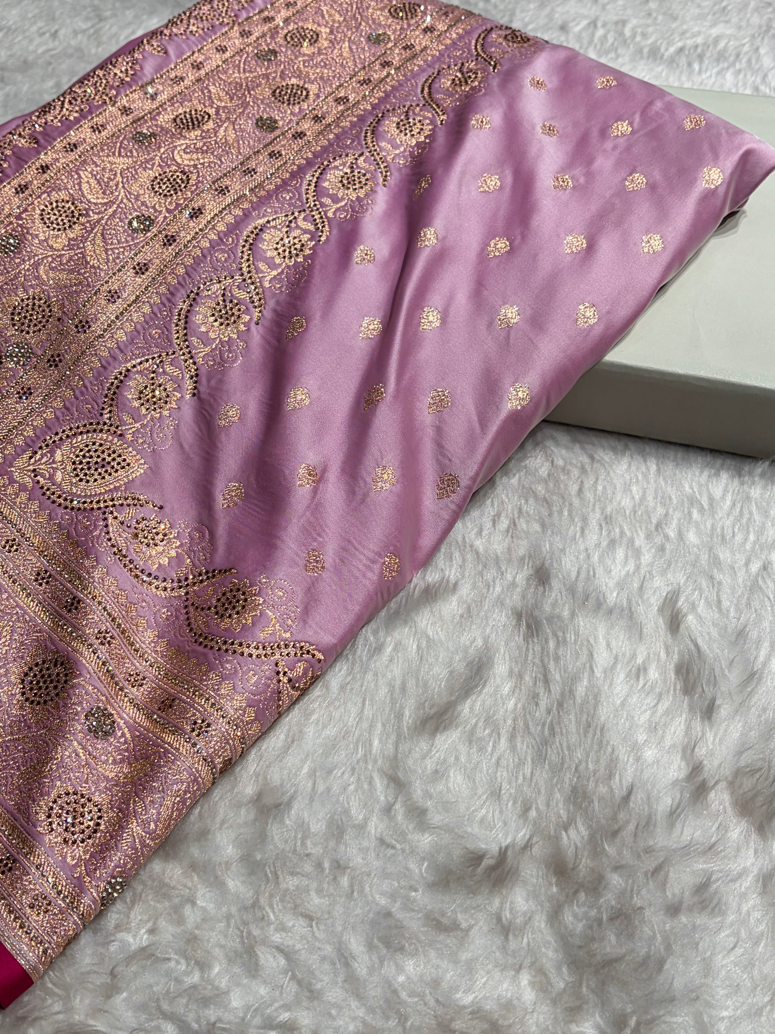Banarasi Katan Silk Saree In light Lavender Shades With Swarovski Work BSK08