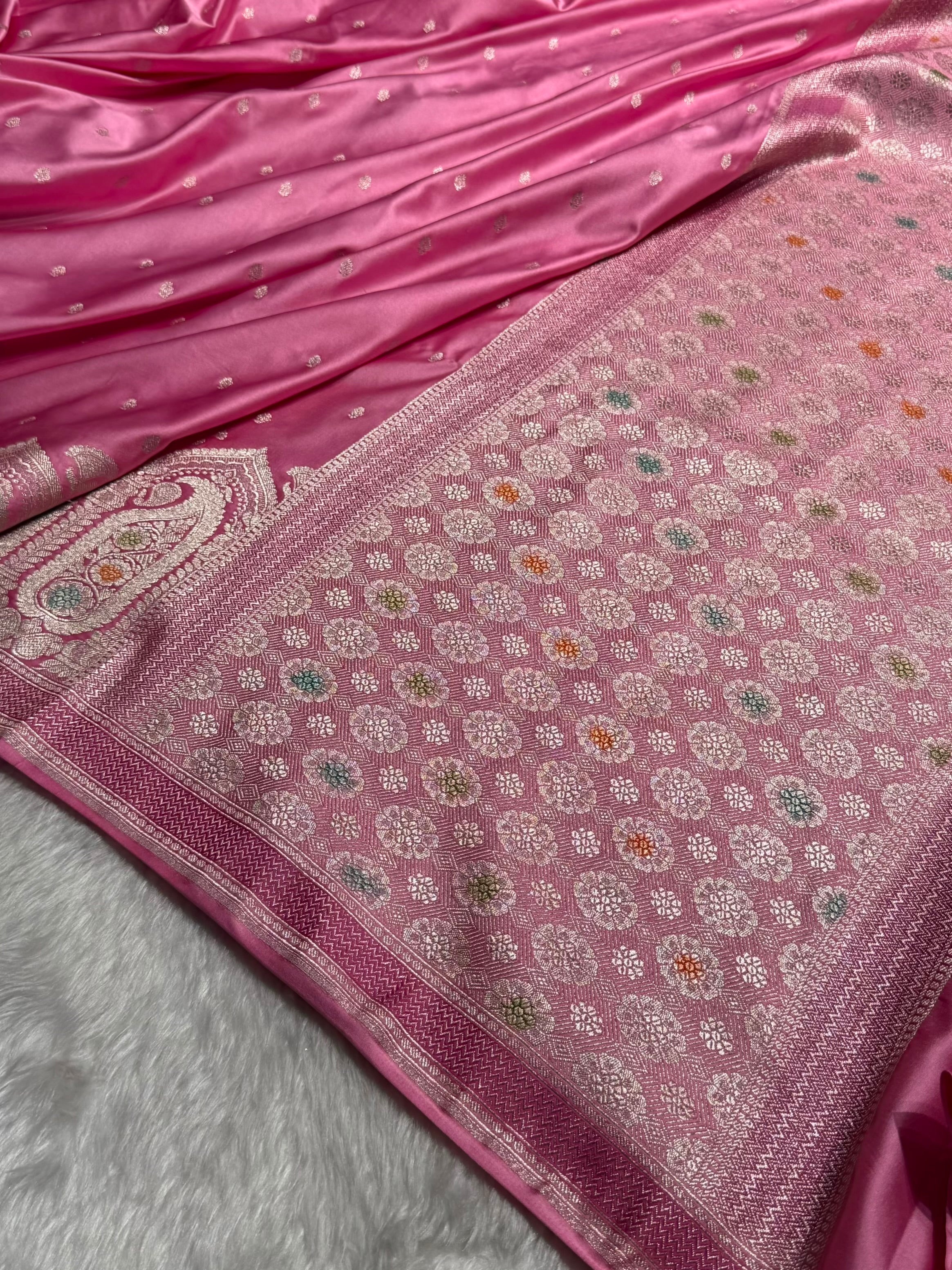 Banarasi Skirt Border Pattern in Baby Pink Shades Floral Mashru Silk Saree MCS95