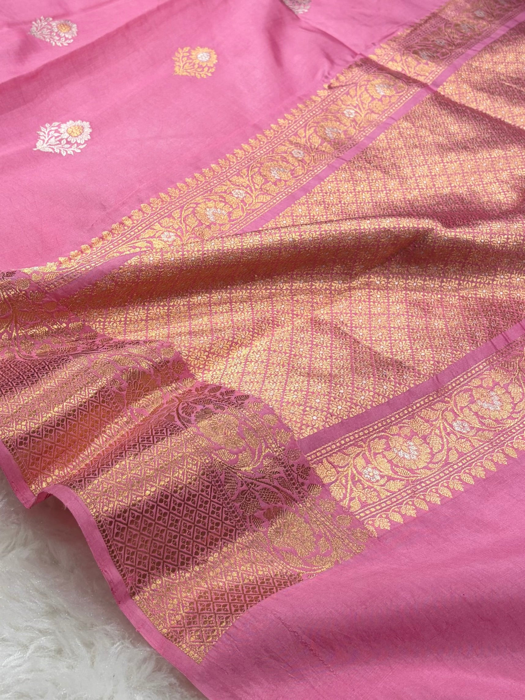 Banarasi Baby Pink Shades Meenakari Boota Handwoven Pure Katan Paper Silk RM-74