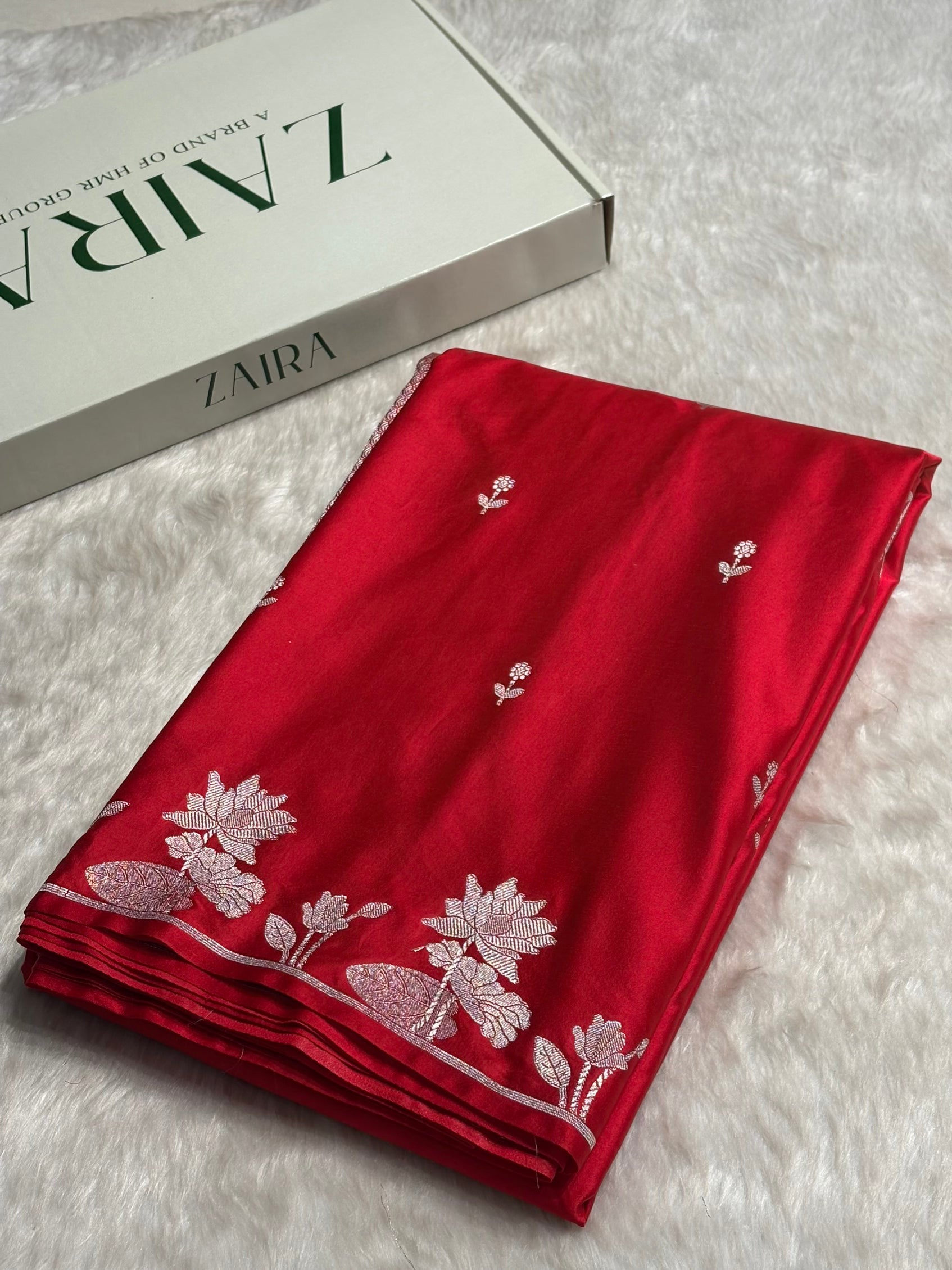 Red Floral Border Booti Mashru Silk Saree MS54