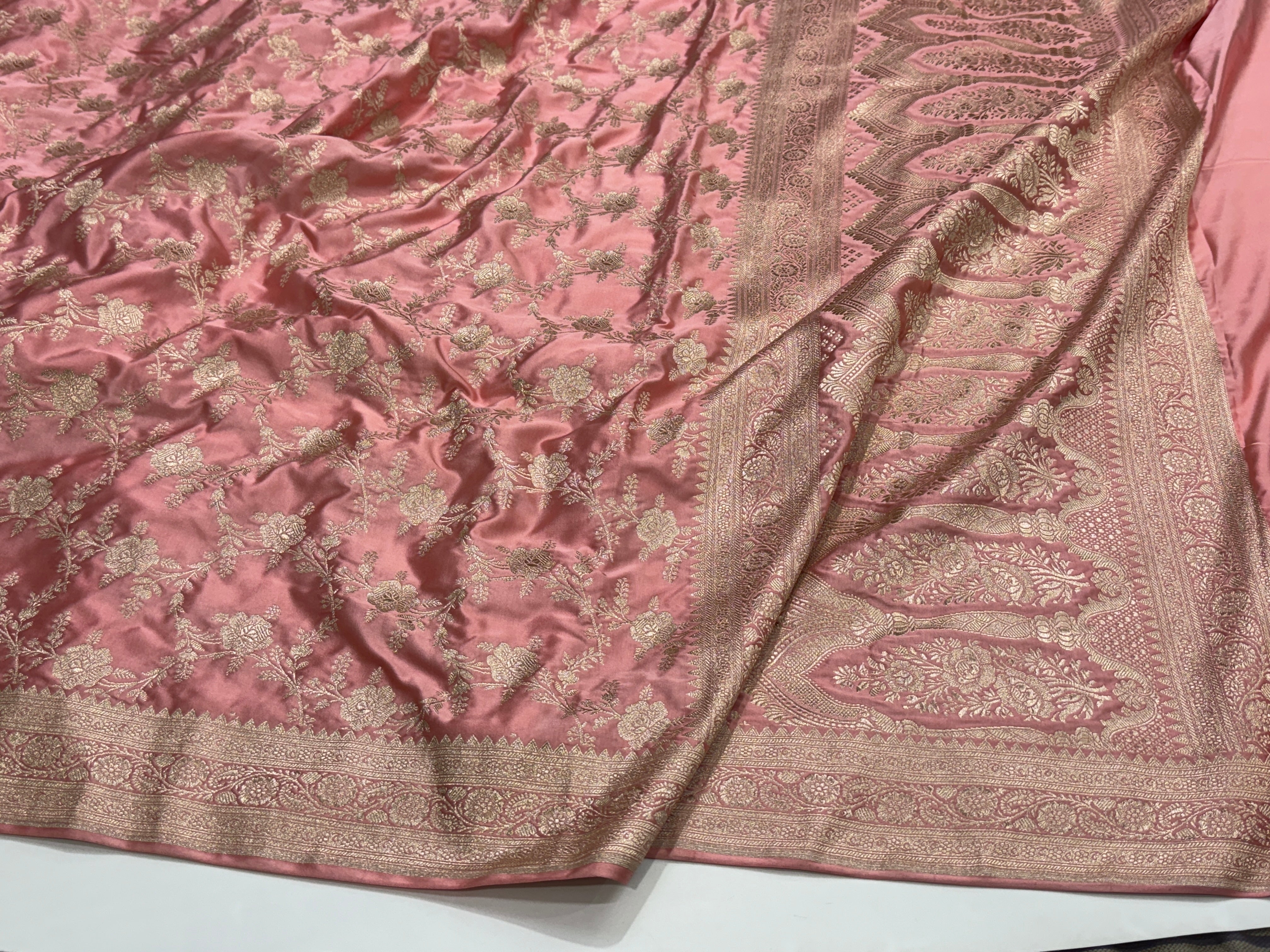 Peach Floral Jaal Mashru Silk Saree