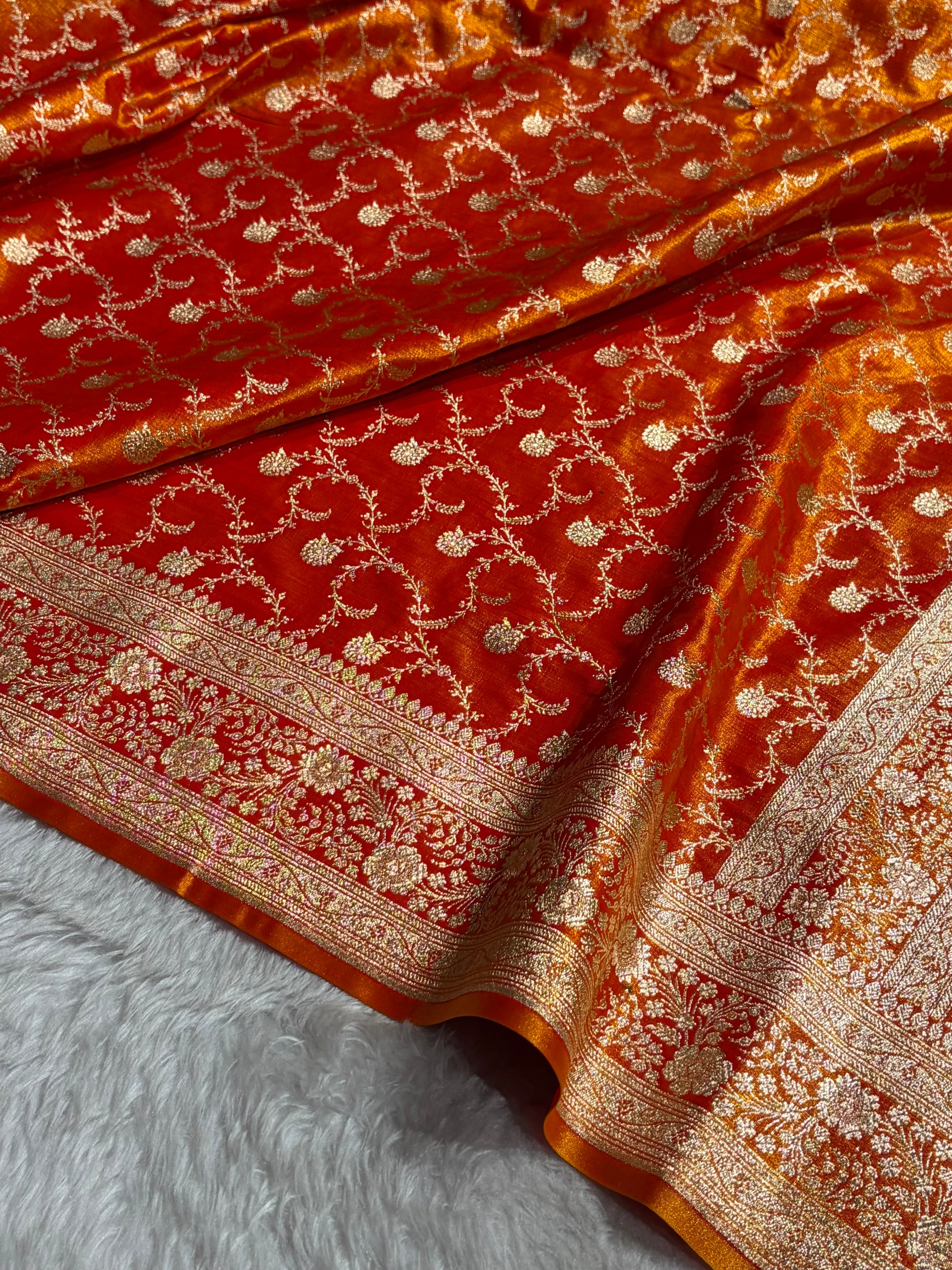 Fire Gold Shades Jaal Pattern Banarasi Satin Silk Saree SS43