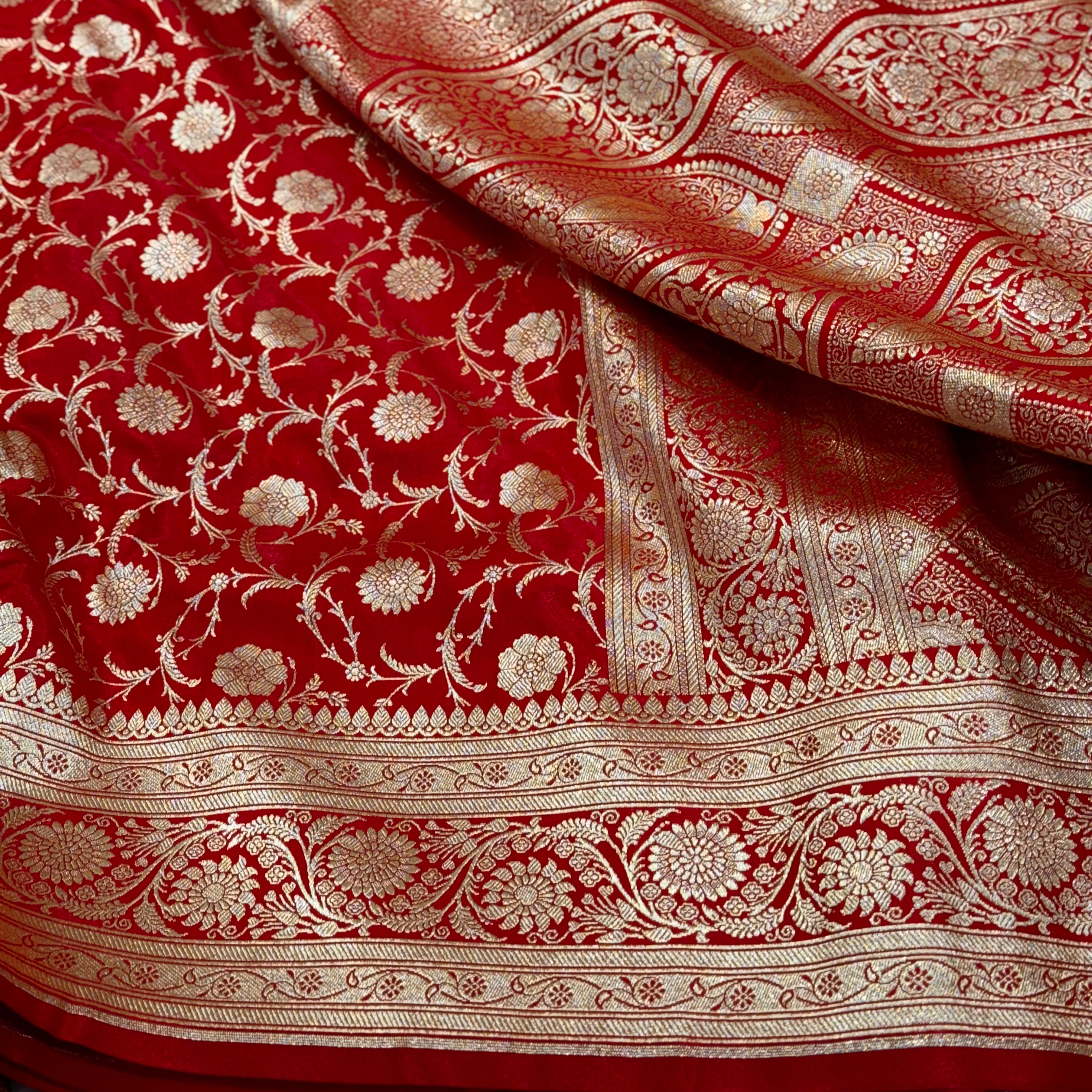 Light Wight Red Satin Silk inJaal