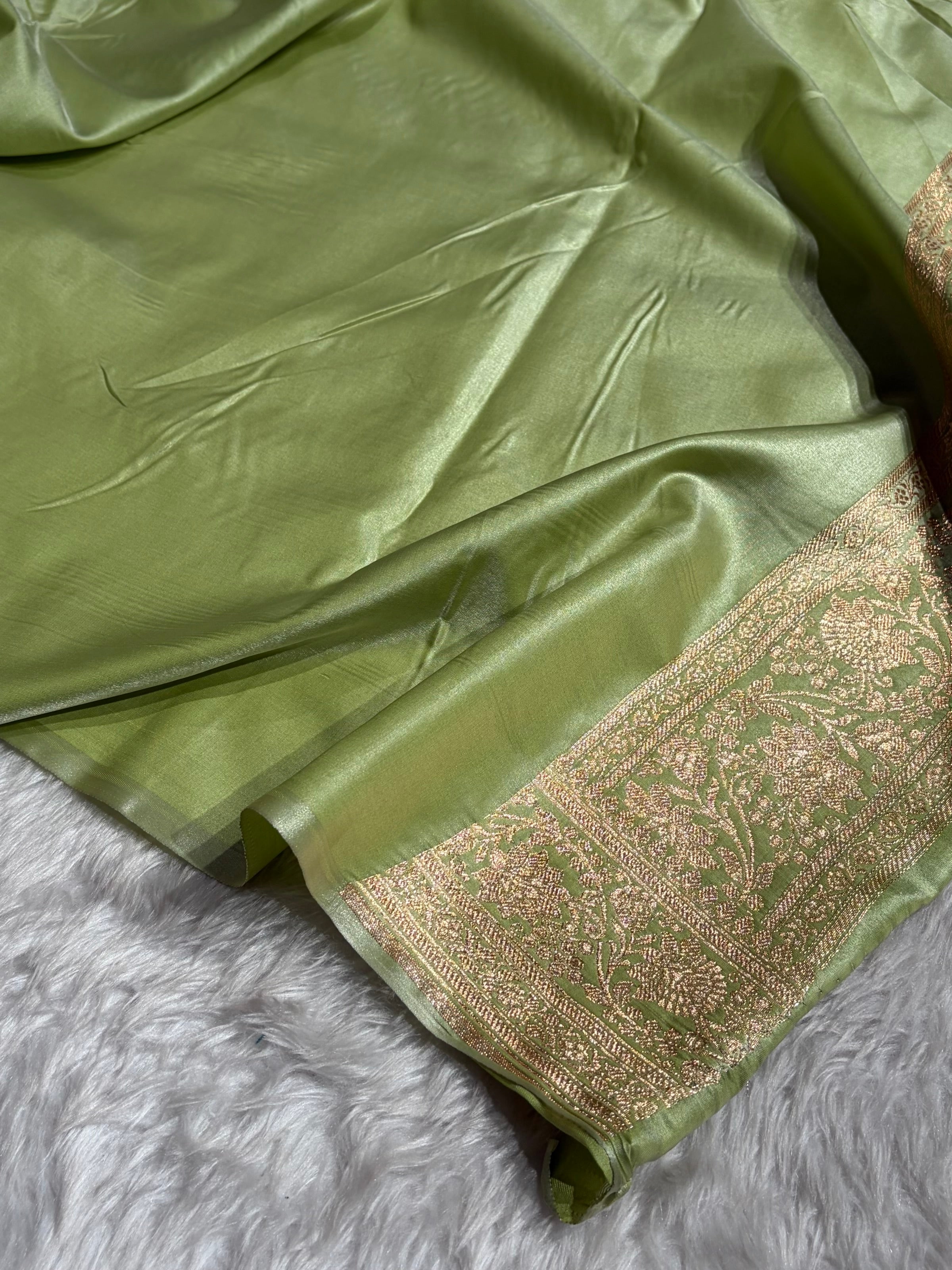 Banarasi Satin Silk Pista Cross SS10