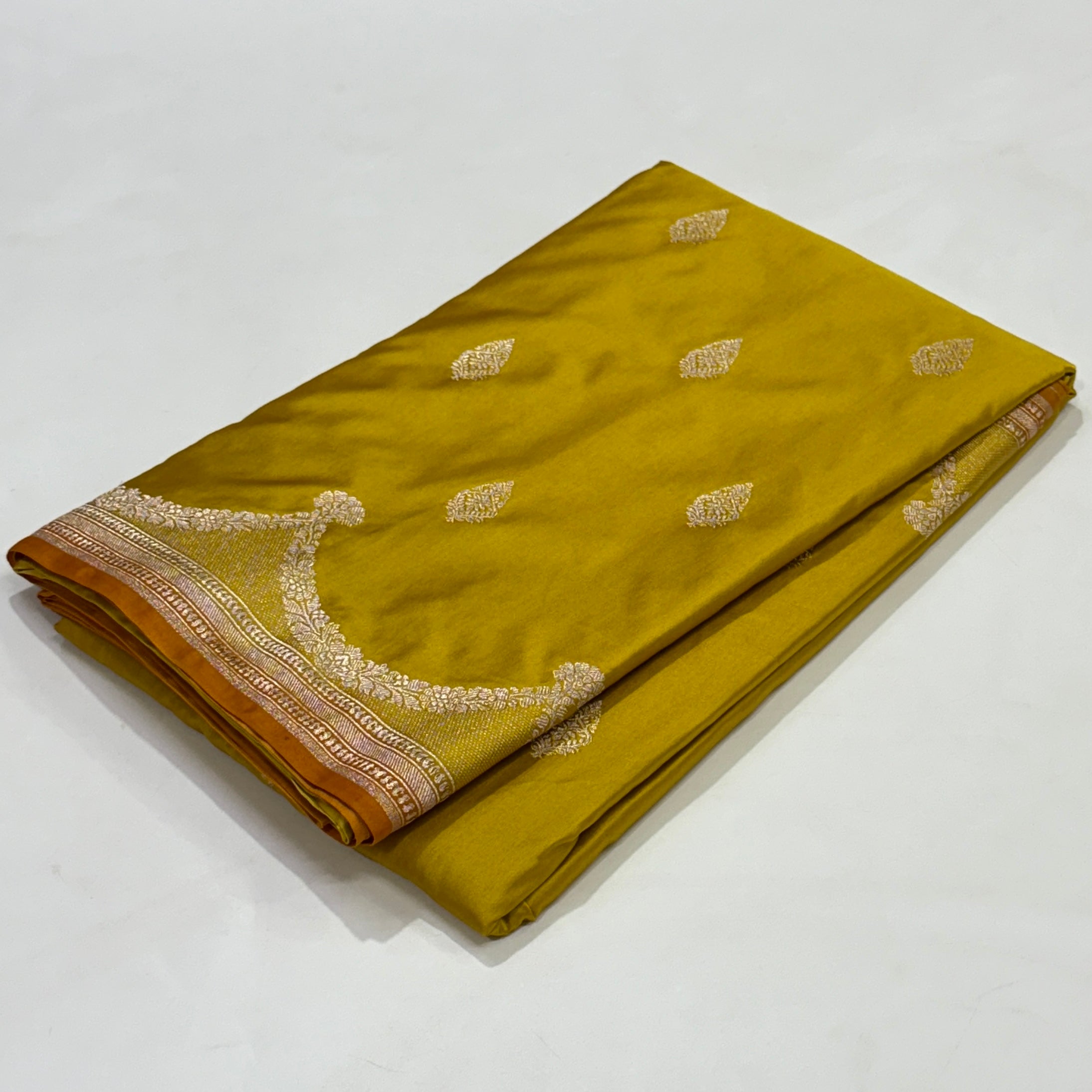 Contrast Mustrad - Yellow Combination Scallop Mashru Silk Saree