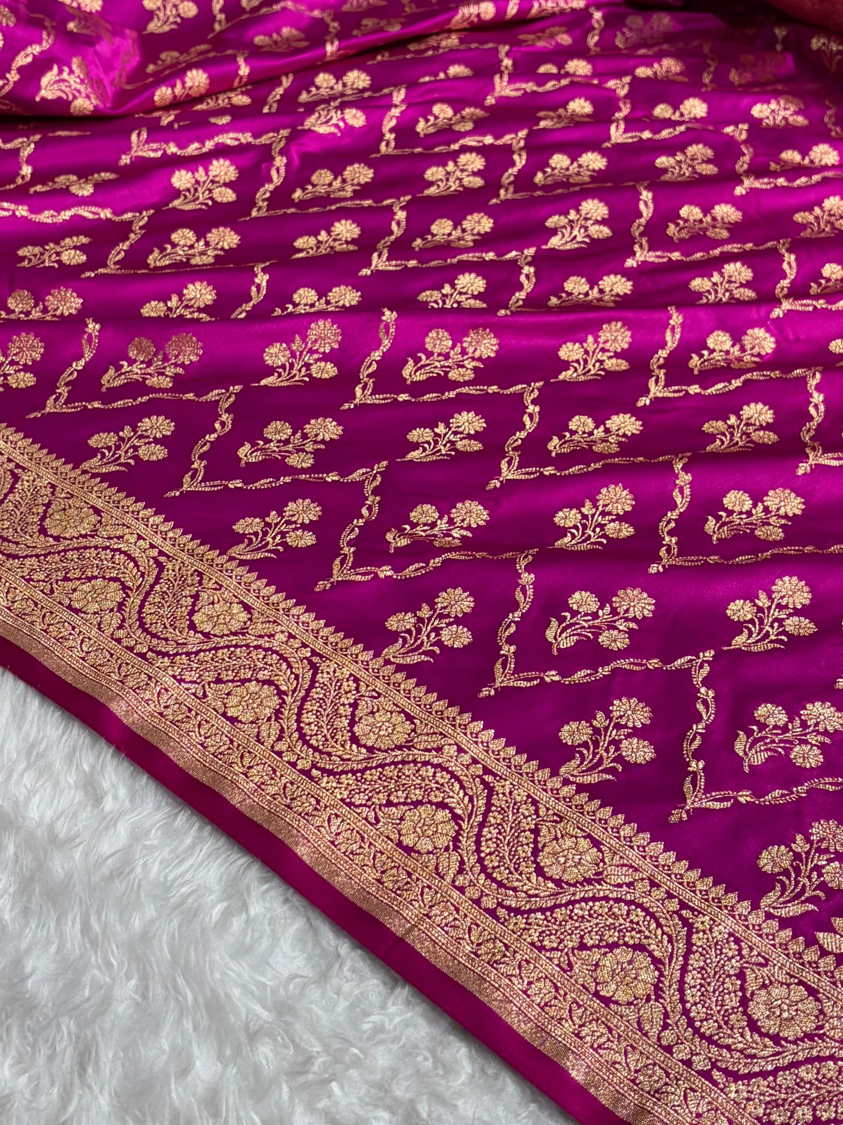 Cross Magenta with Jaal Pattern Satin Katan Silk Saree SK67