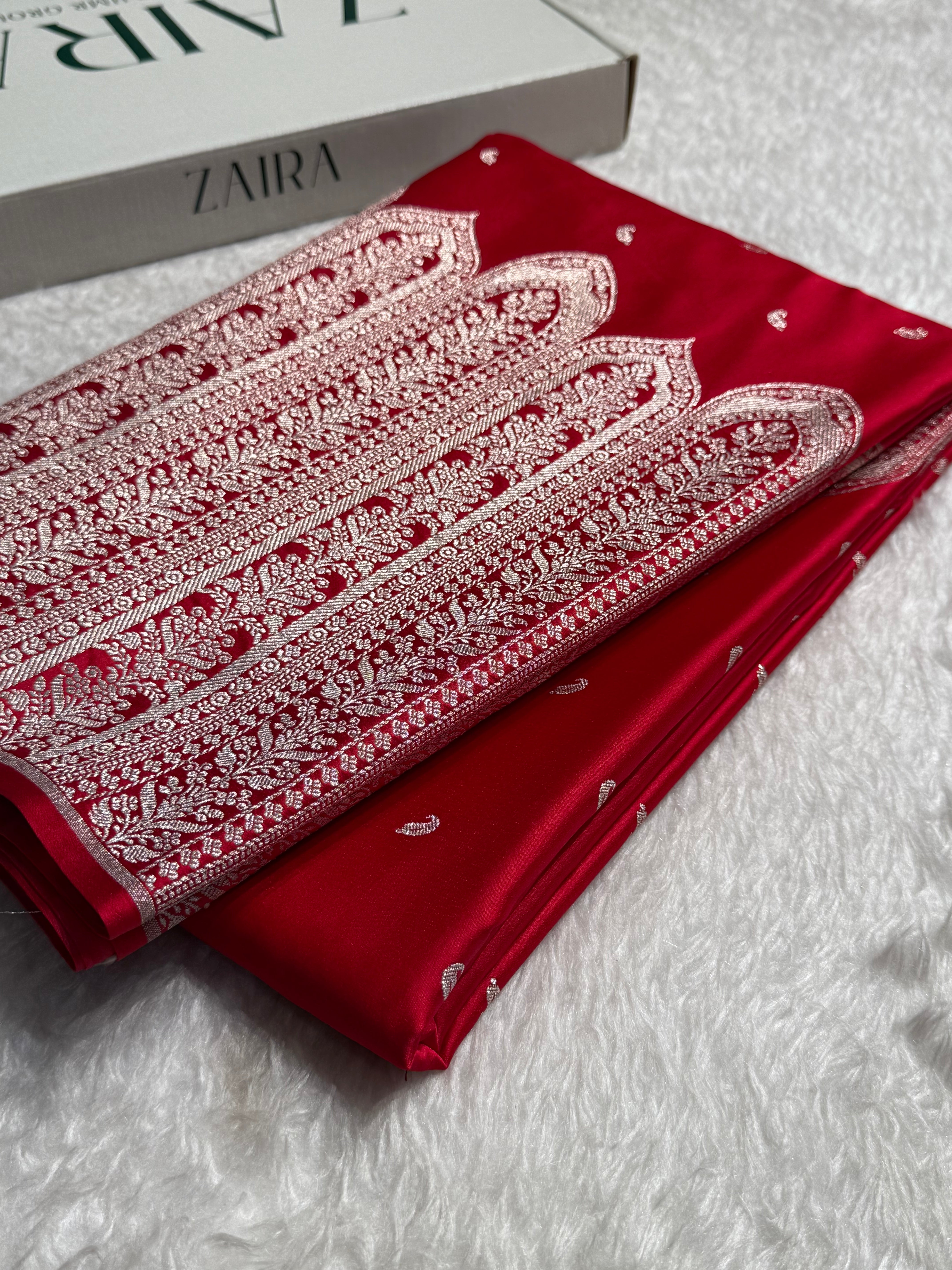 Skirt Border Red Mashru Silk Saree