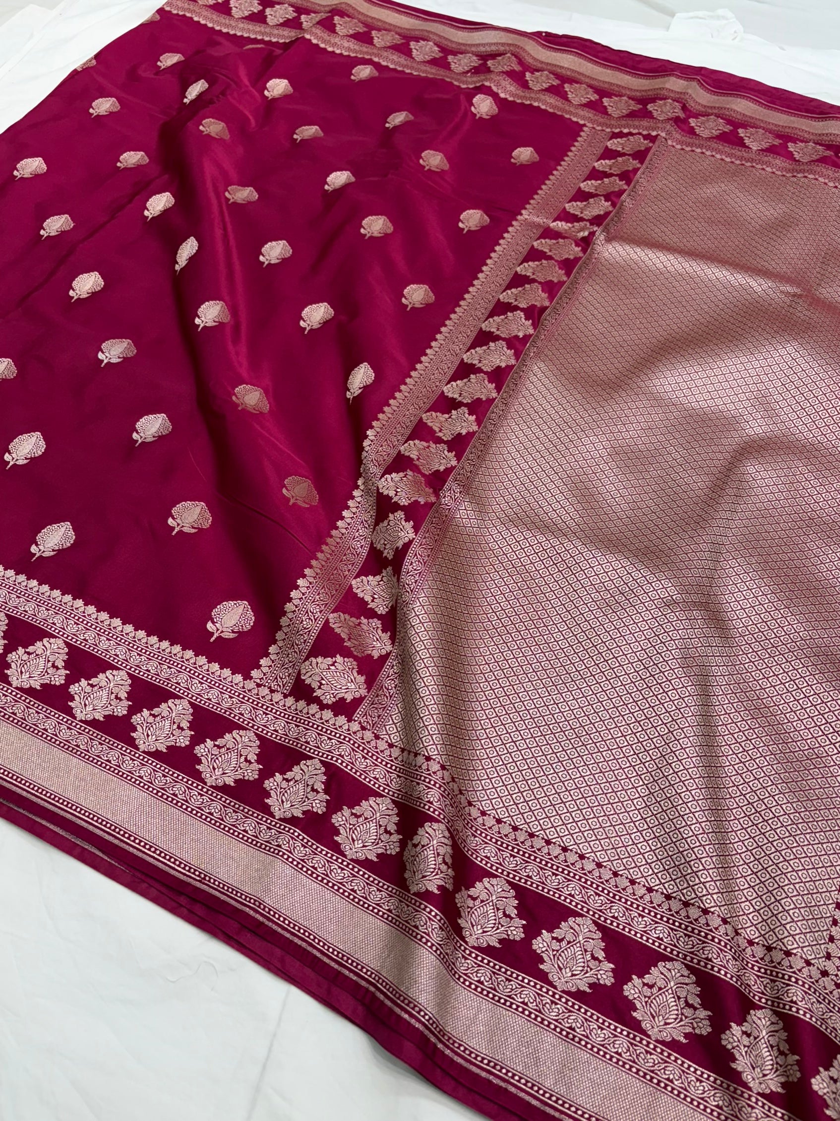 Rani Shade With Booti Pattern Mashru Silk Saree