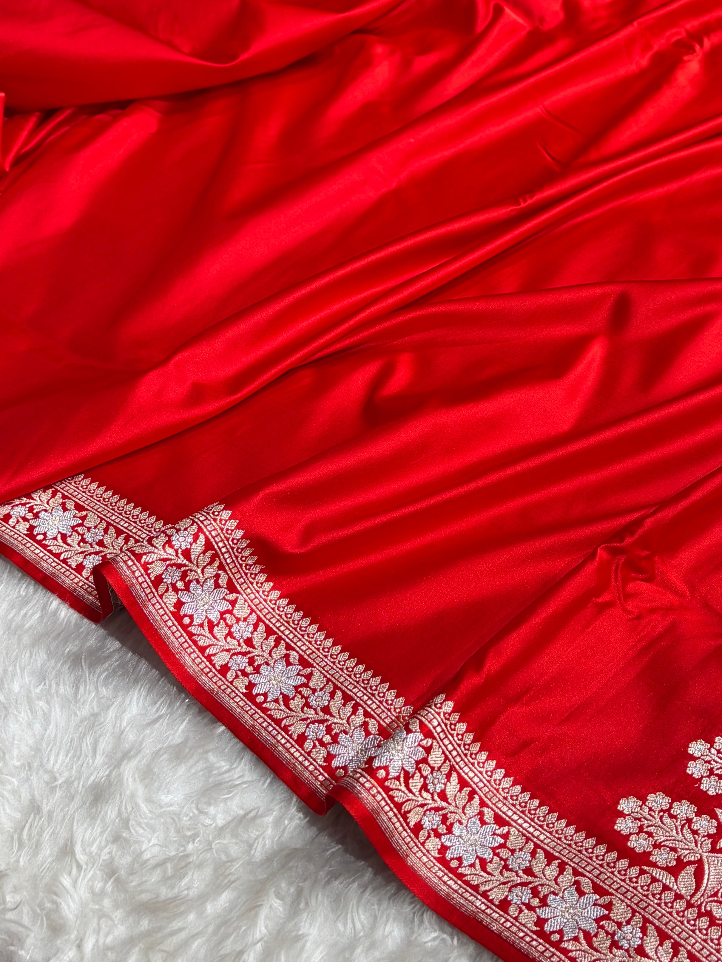 Red Shades Plain Banarasi With Minakari Floral Border Mashru Silk Saree MSM-123