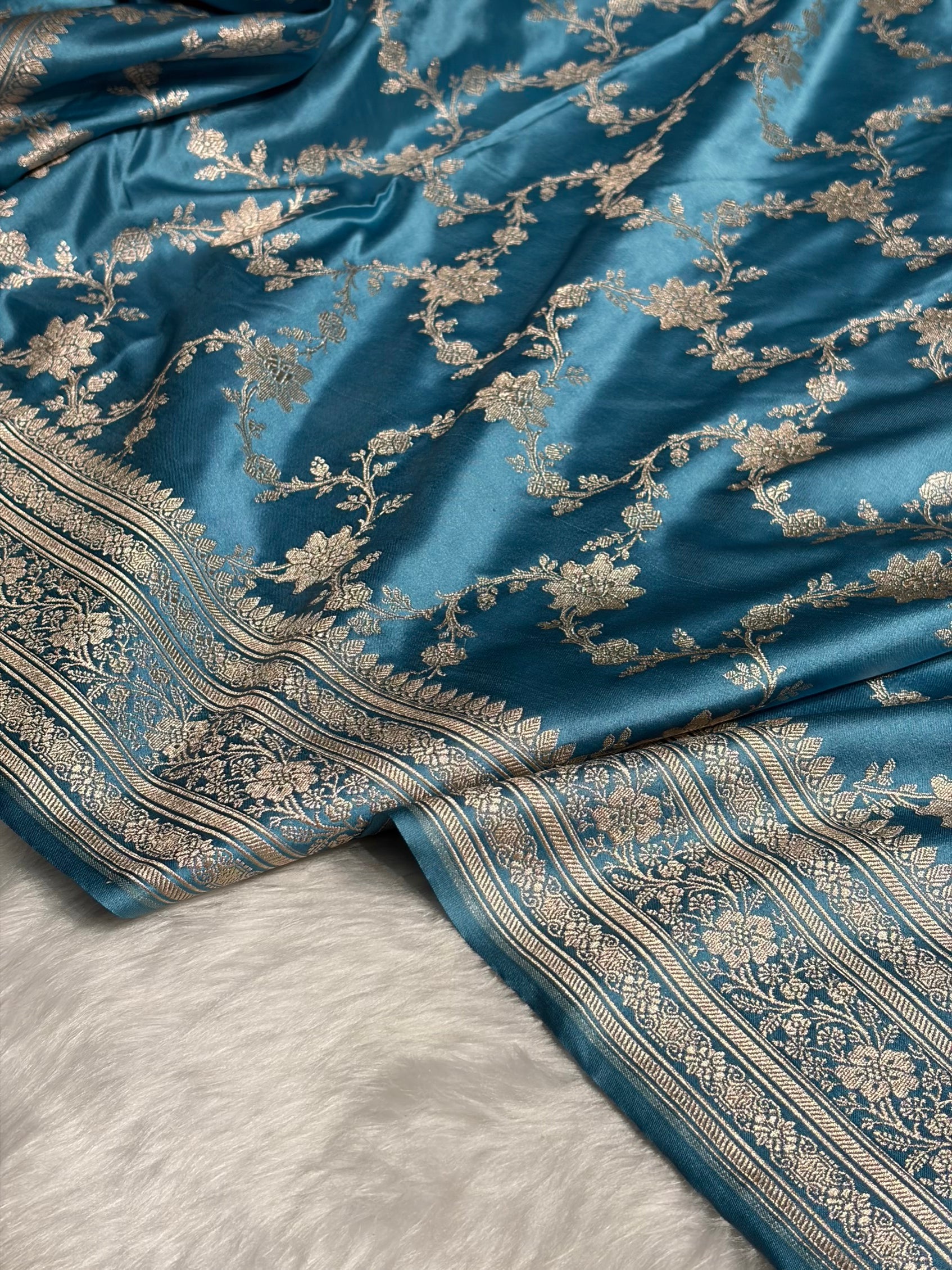 Sky Blue Shades Jaal Pattern Floral Jaal Mashru Silk Saree MS07