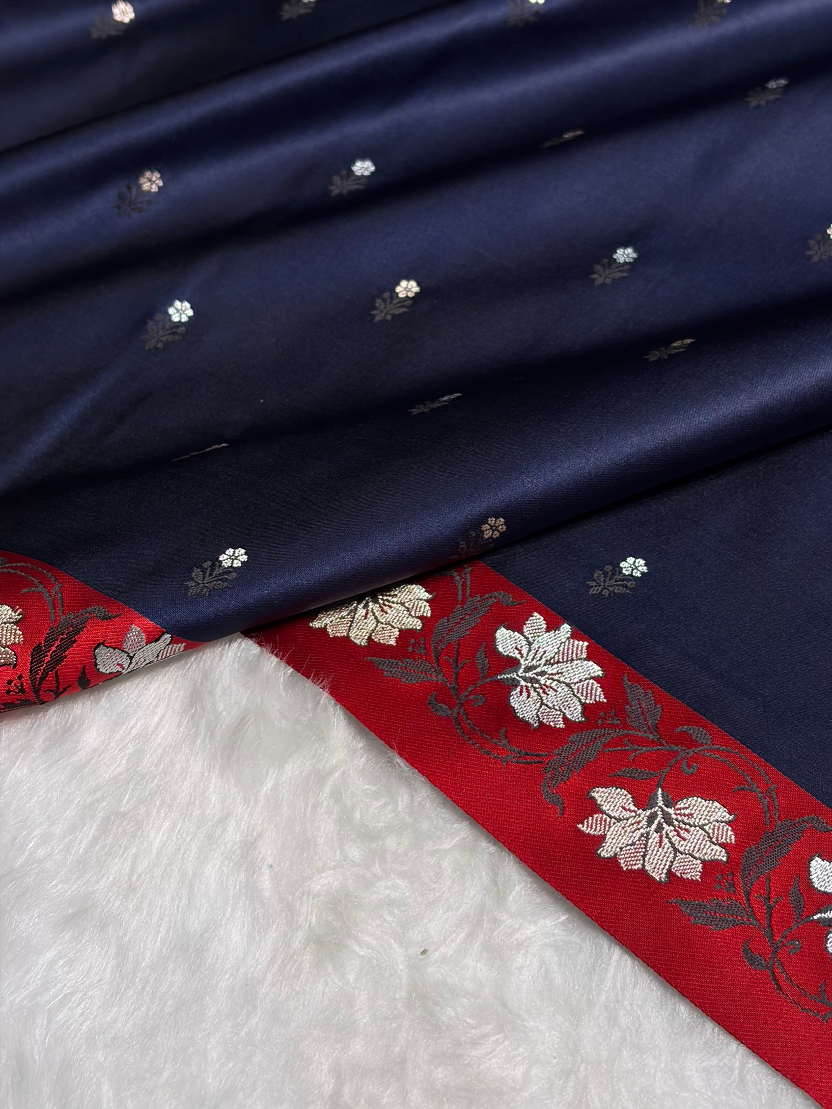 Navy Blue With Red Floral Boota With Floral Border Mashru Silk Saree MSM 78