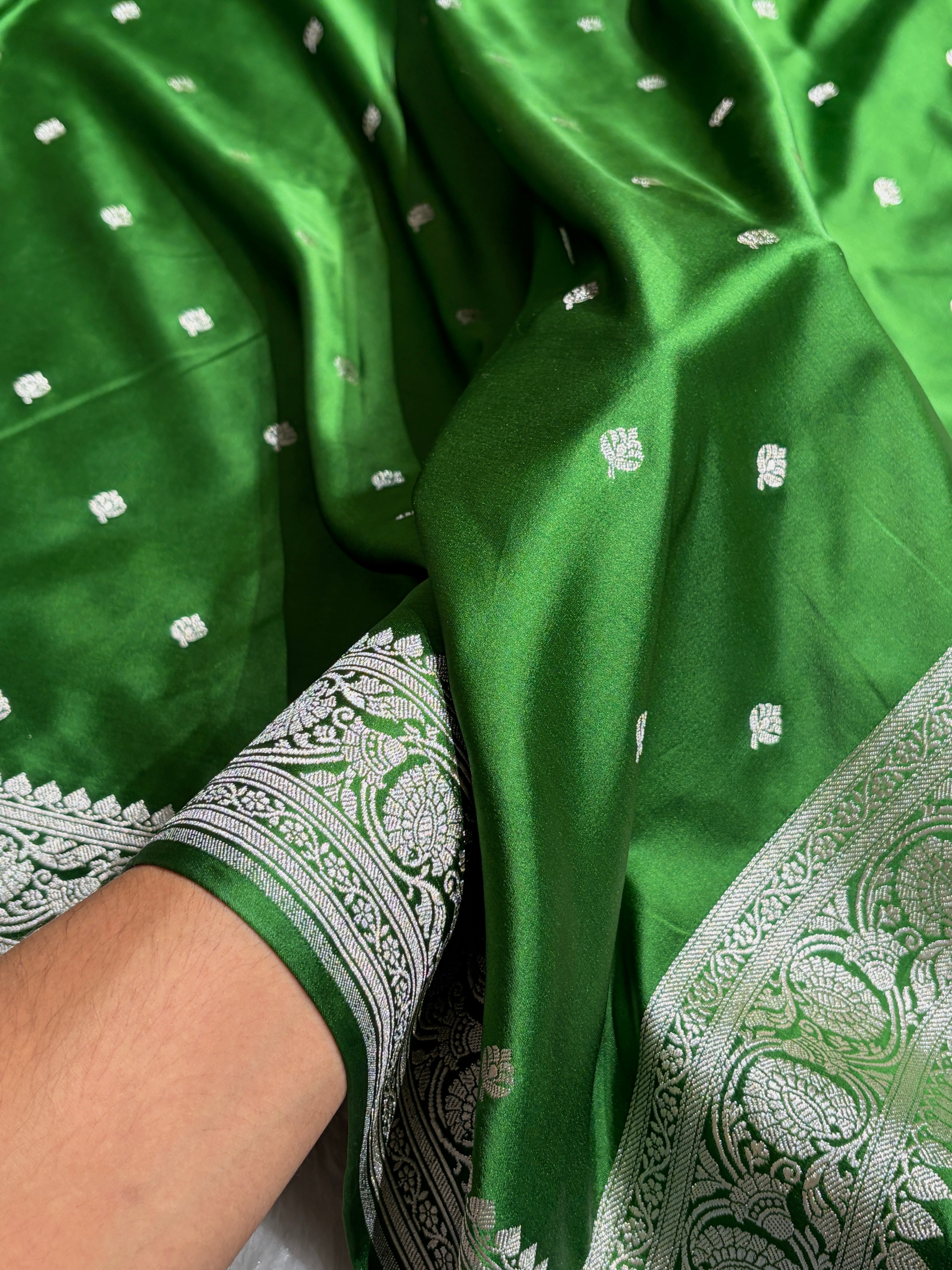 Banarasi Mahndi Booti Mashru Silk Saree MS10