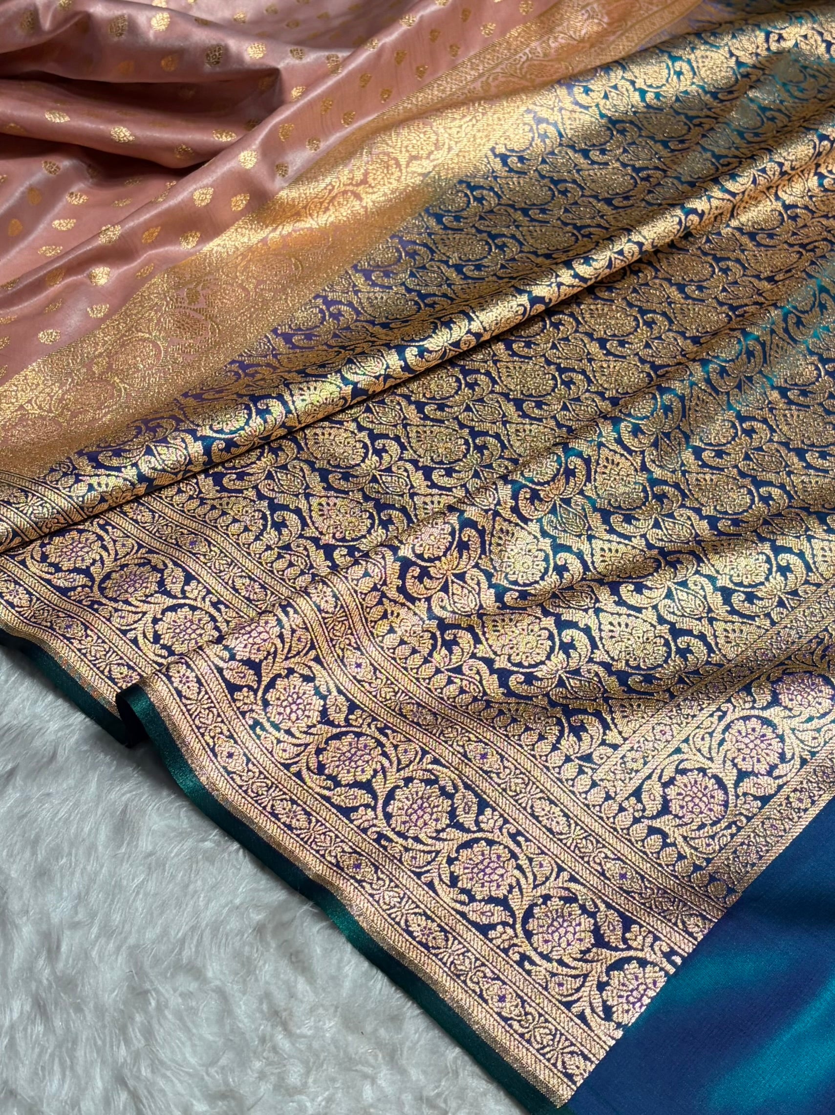 Banarasi Contrast Satin Silk Booti in Rose Gold With Purple Shades SS01