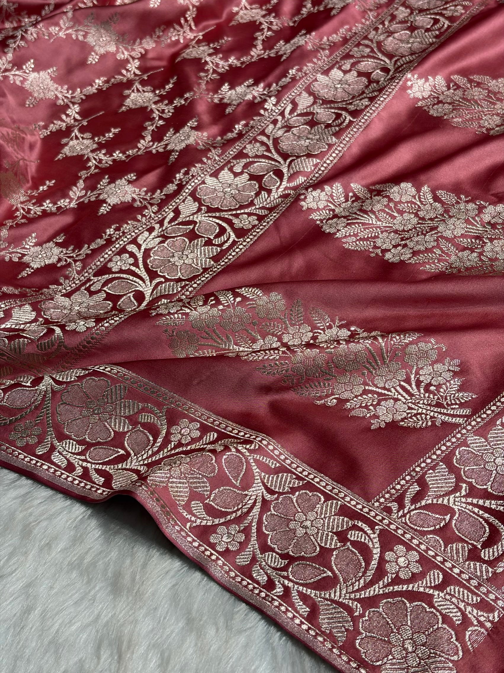 Pink Shades Mashru Silk Banarasi Saree With Jaal Pattern MS71
