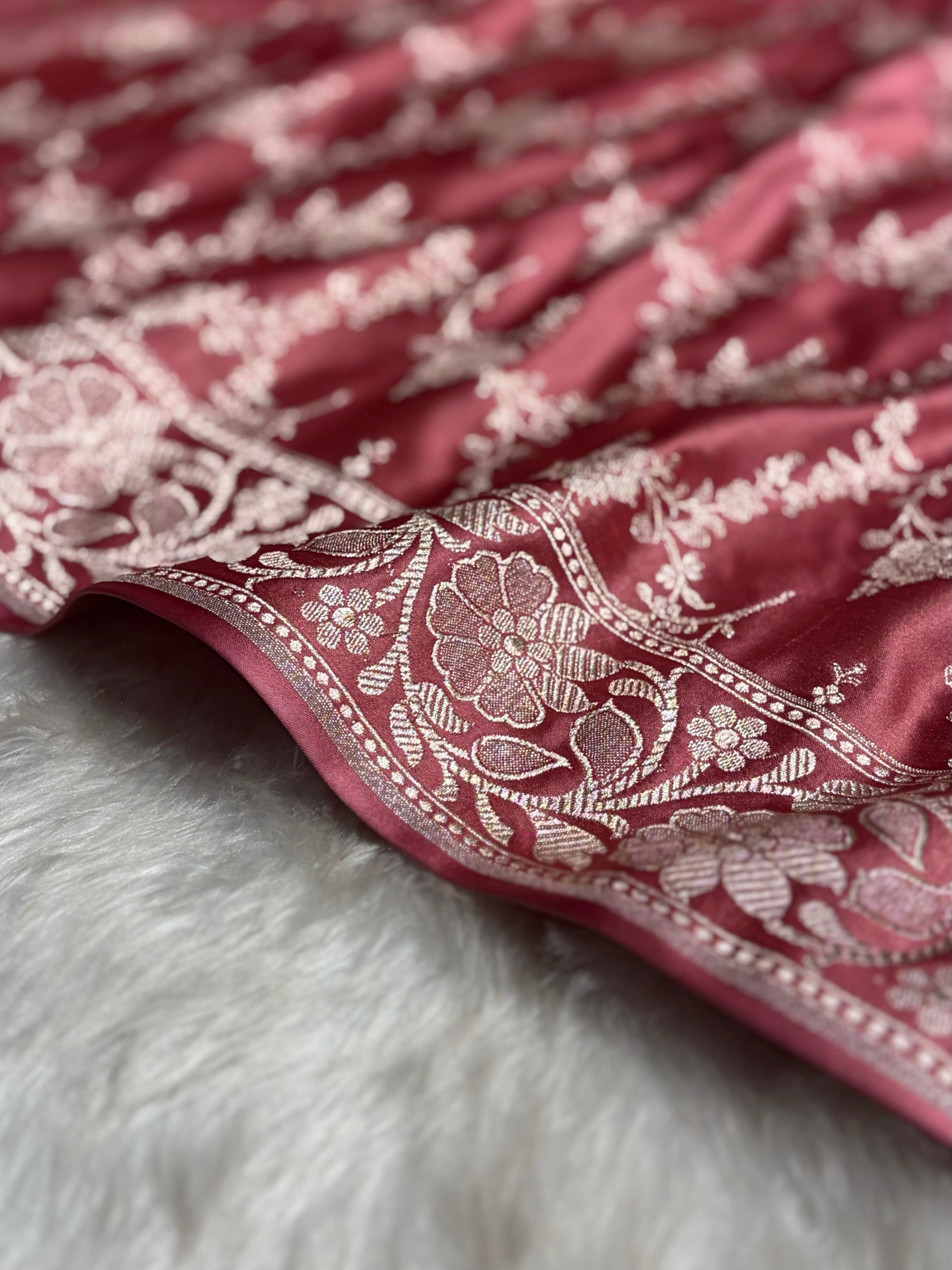 Pink Shades Mashru Silk Banarasi Saree With Jaal Pattern MS71