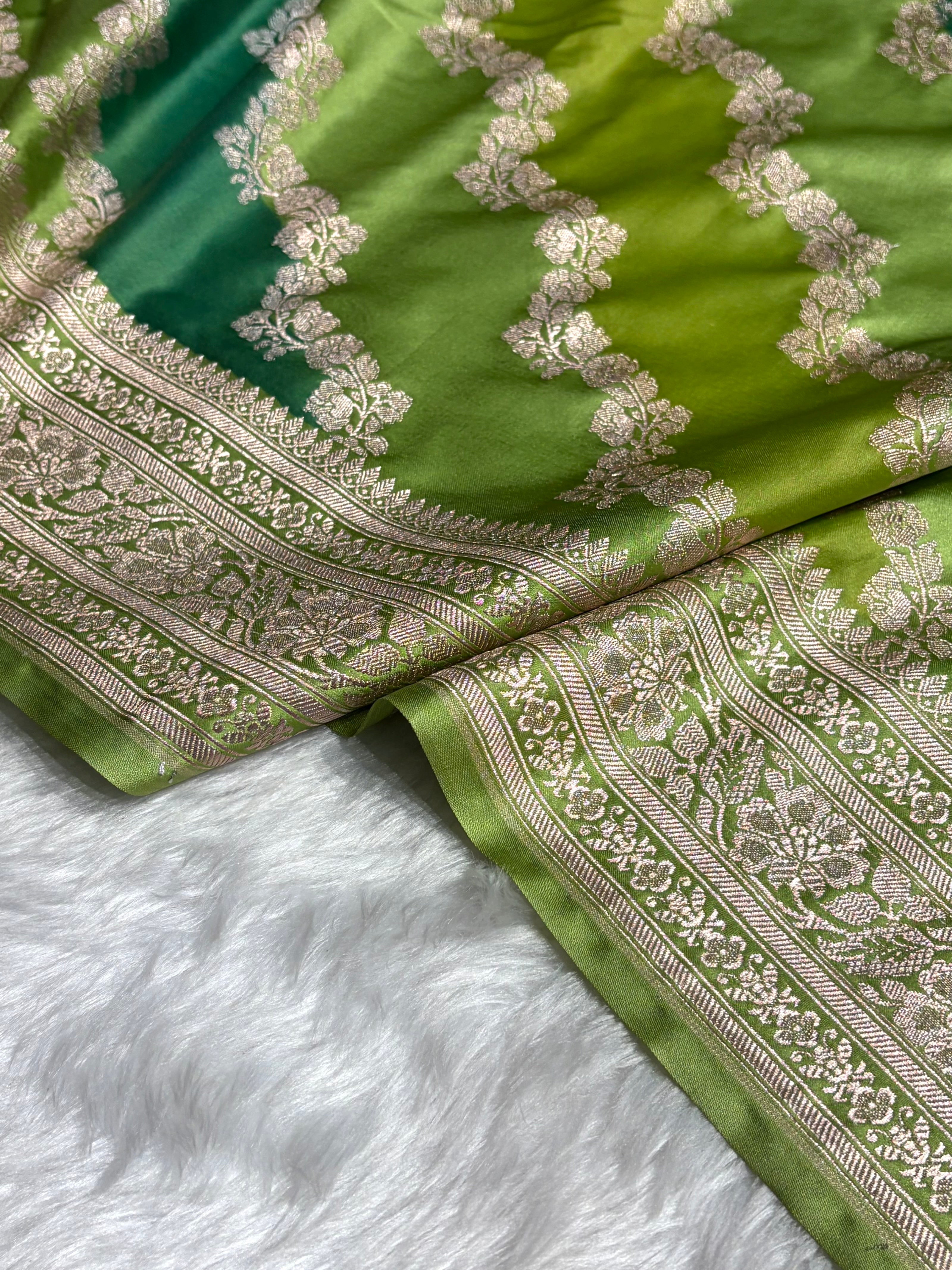 Light Green Rangkat Mashru Silk Saree With Cross Pattern MS02