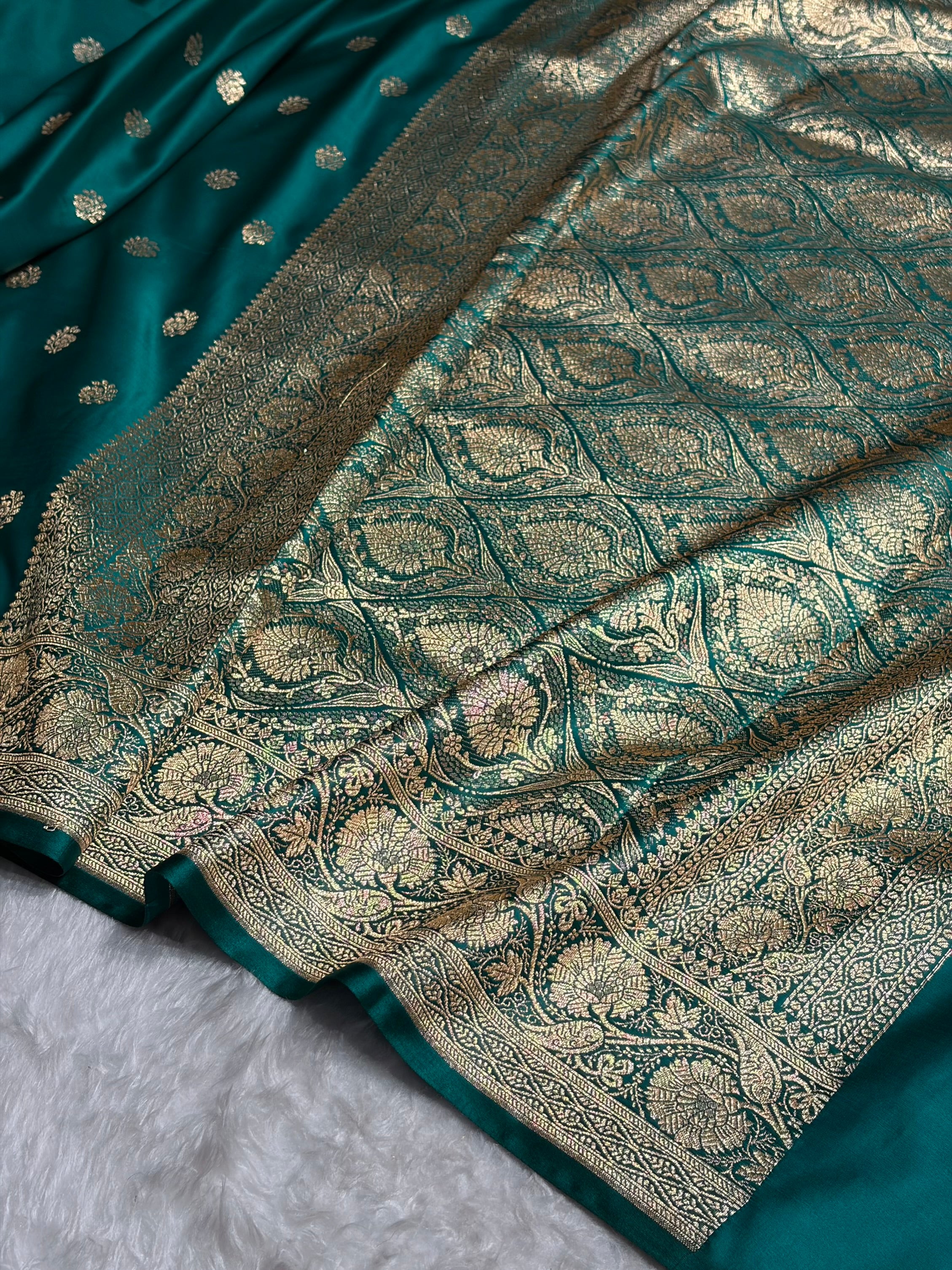 Banarasi Rama Shades Floral Boota Pattern Satin Katan Silk Saree SK72