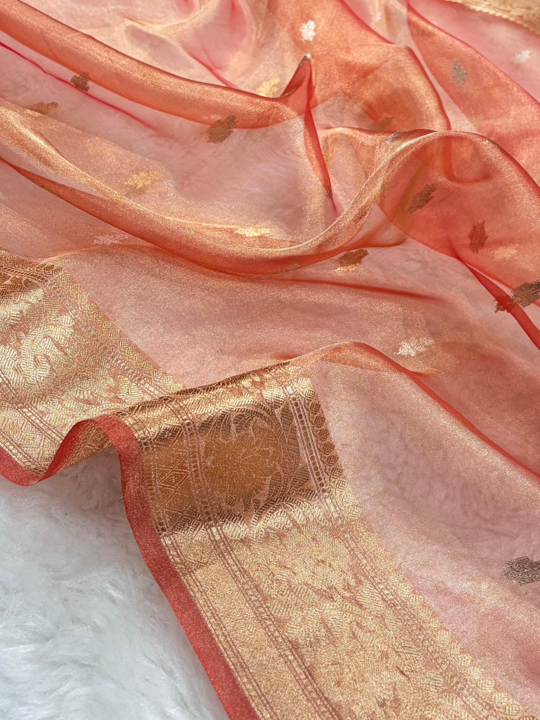 Peach Shades Bananasi Floral Shades Pure Tissue Silk Saree PT-58