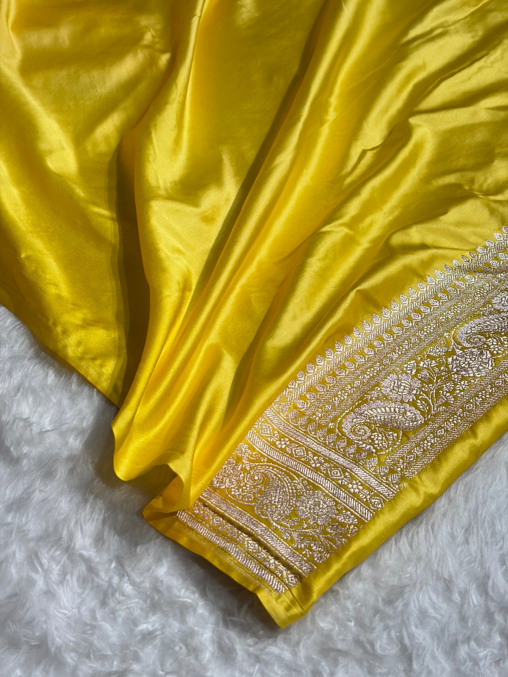 Banarasi Mustard With Lemon Contrast Shades Jaal Mashru Silk Saree MS44