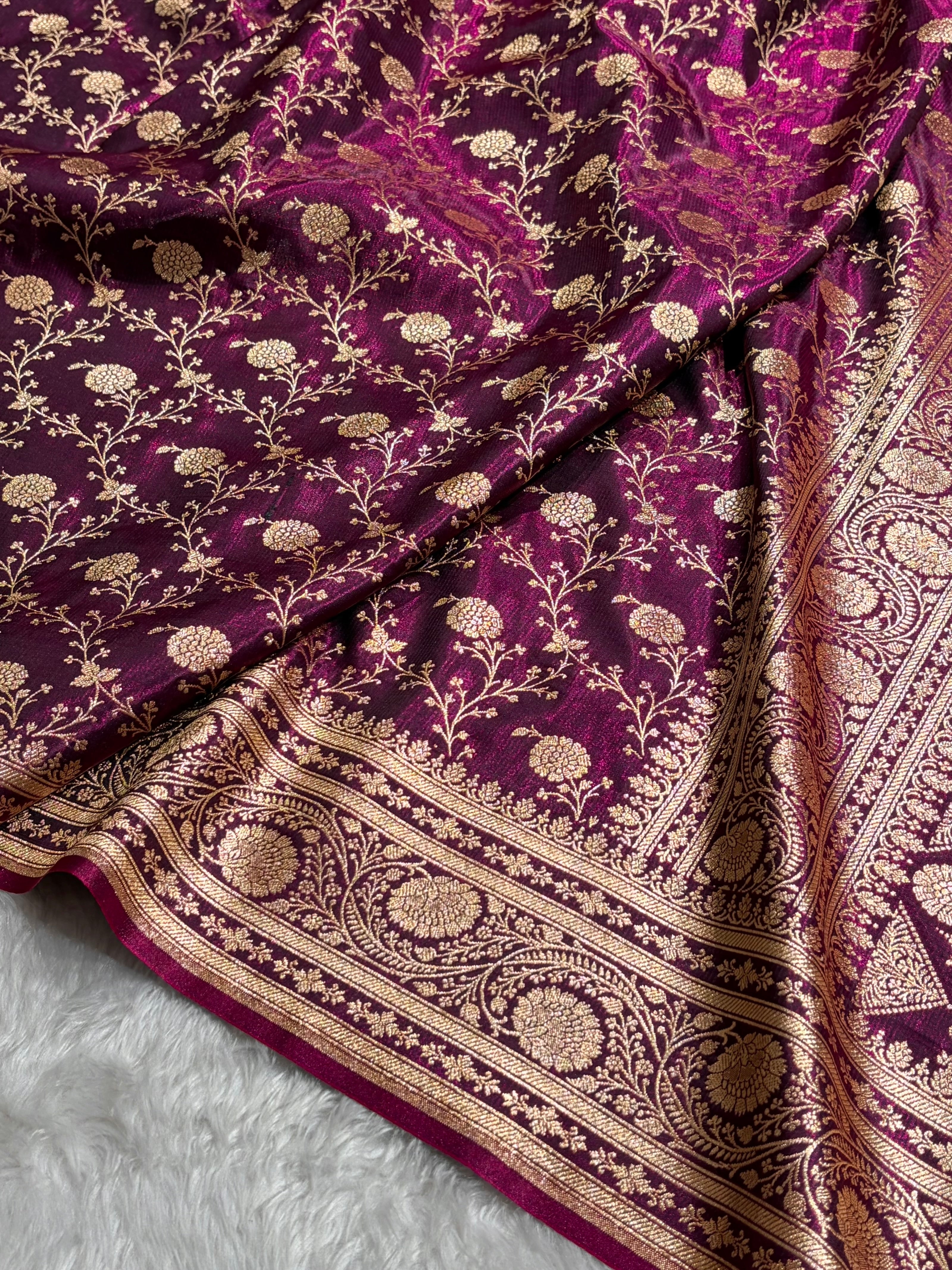 Wine Shades Jaal Pattern Banarasi Satin Silk Saree SS55