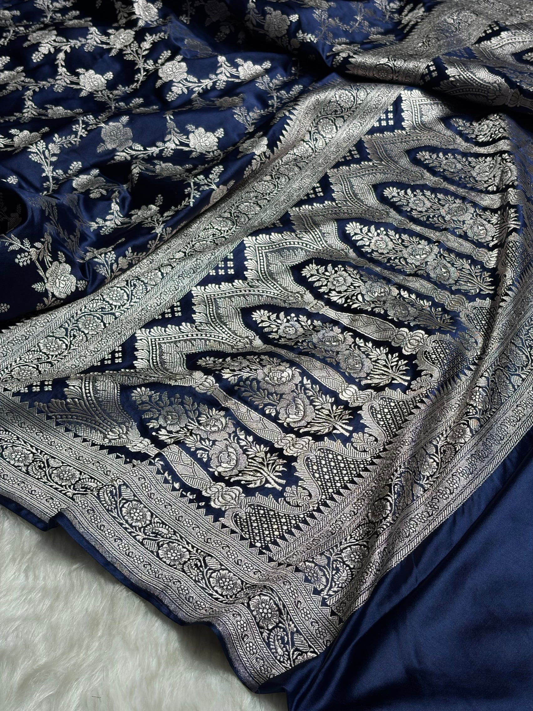 Navy Blue Floral Jaal Mashru Silk Saree MS28