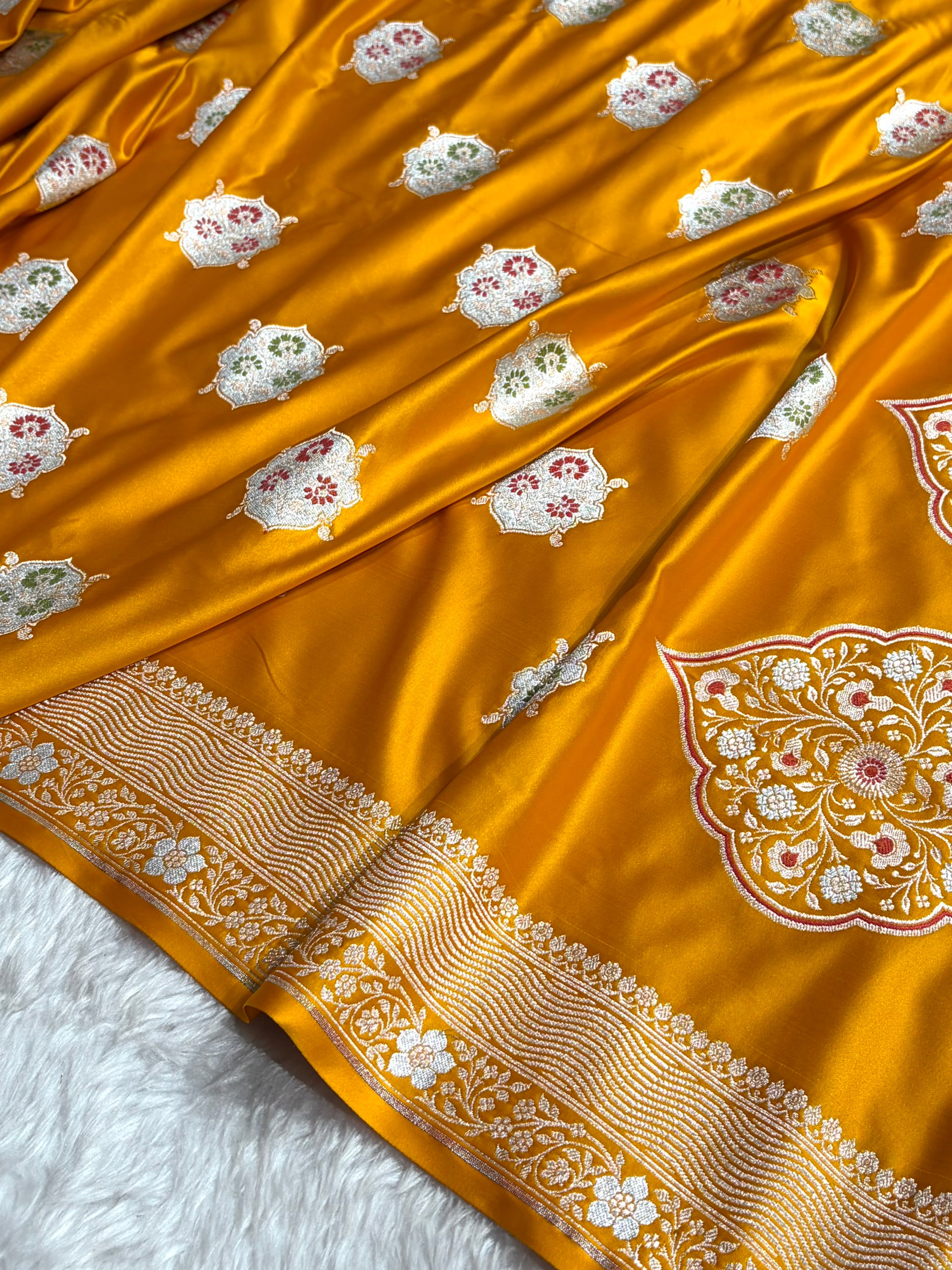 Premium Banarasi Satin Katan Saree Minakari Booti Pattern in Mustard Gold Shades SK138