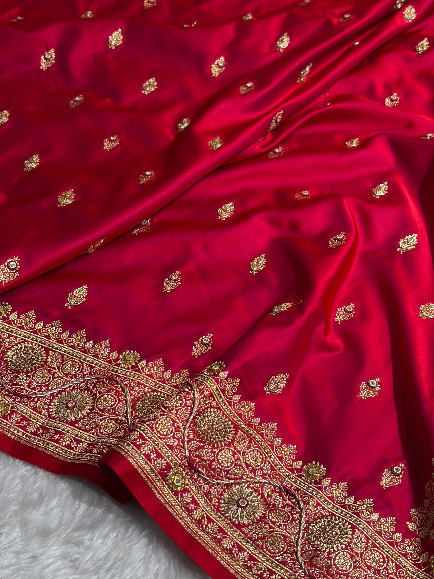 Banarasi Bridal Cross Red Work Pattern Satin Katan Silk Saree BSK82